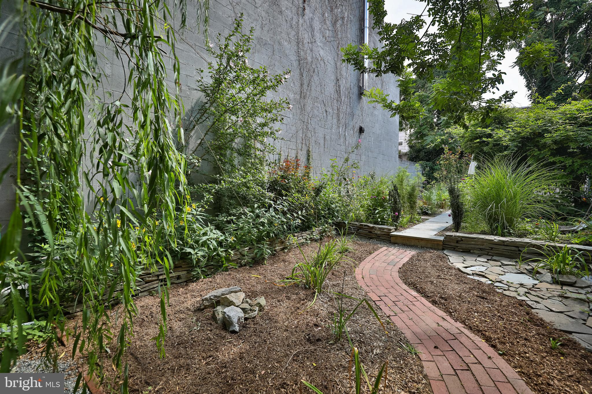 BELLA VISTA - Residential Income