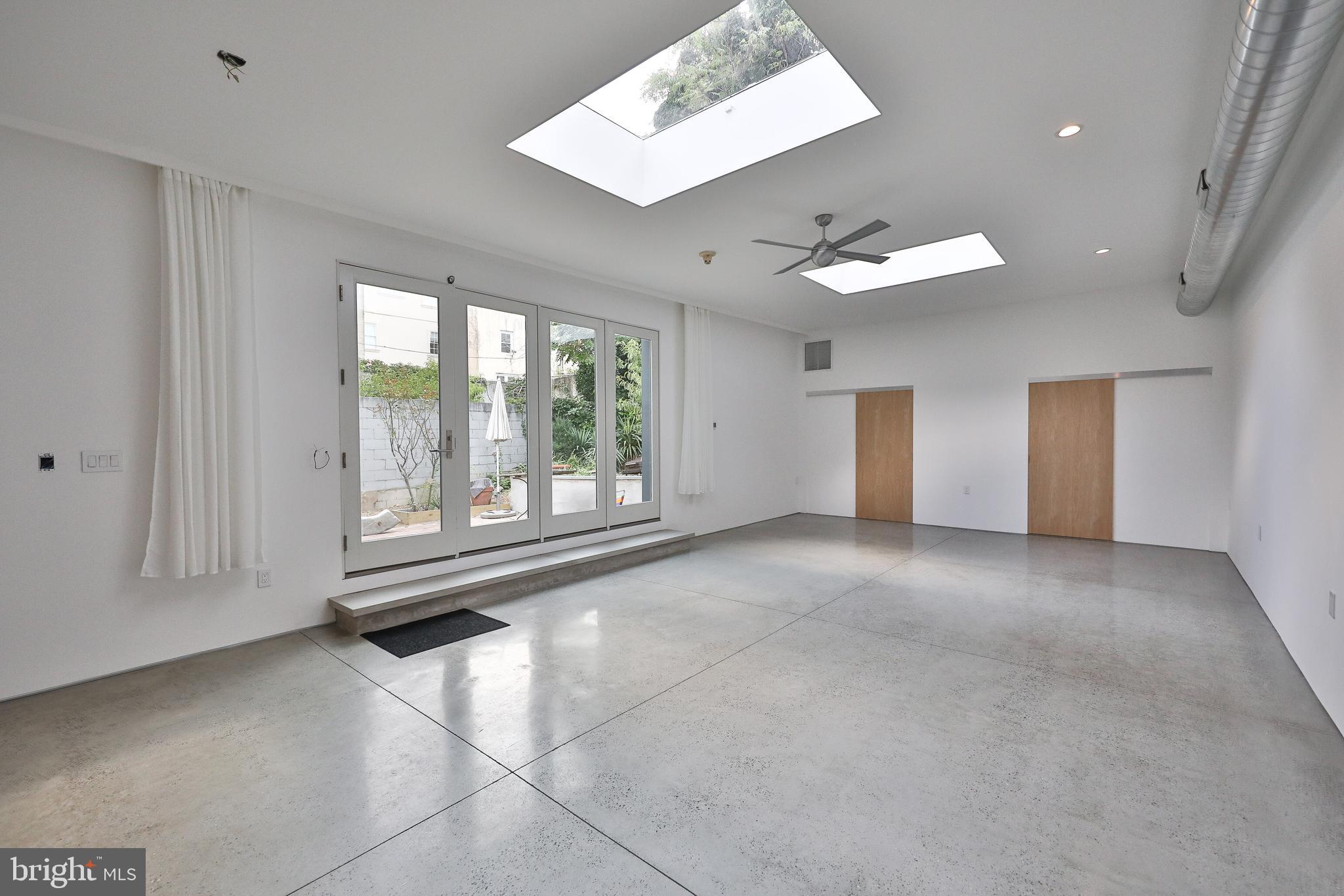 BELLA VISTA - Residential Income