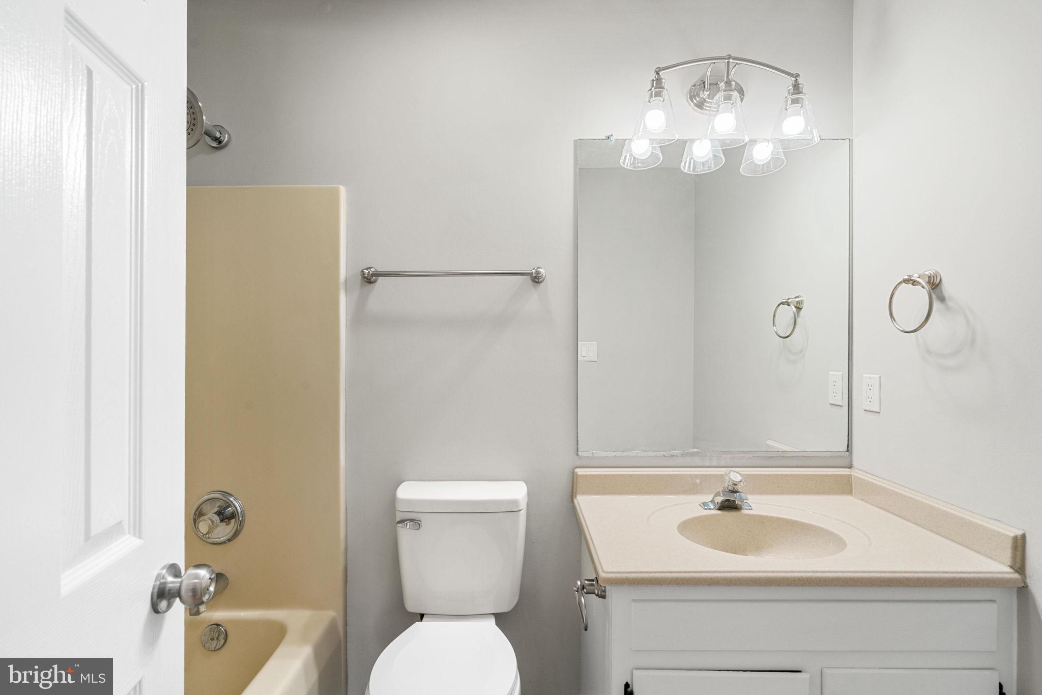 SHERATON OAKS - Residential