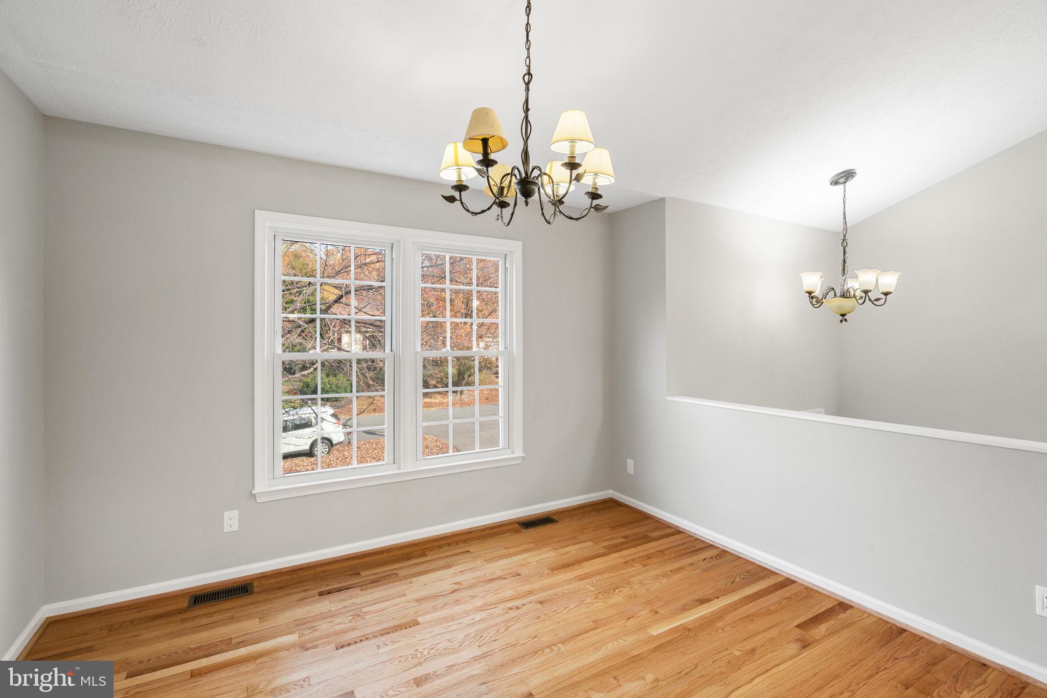 SHERATON OAKS - Residential