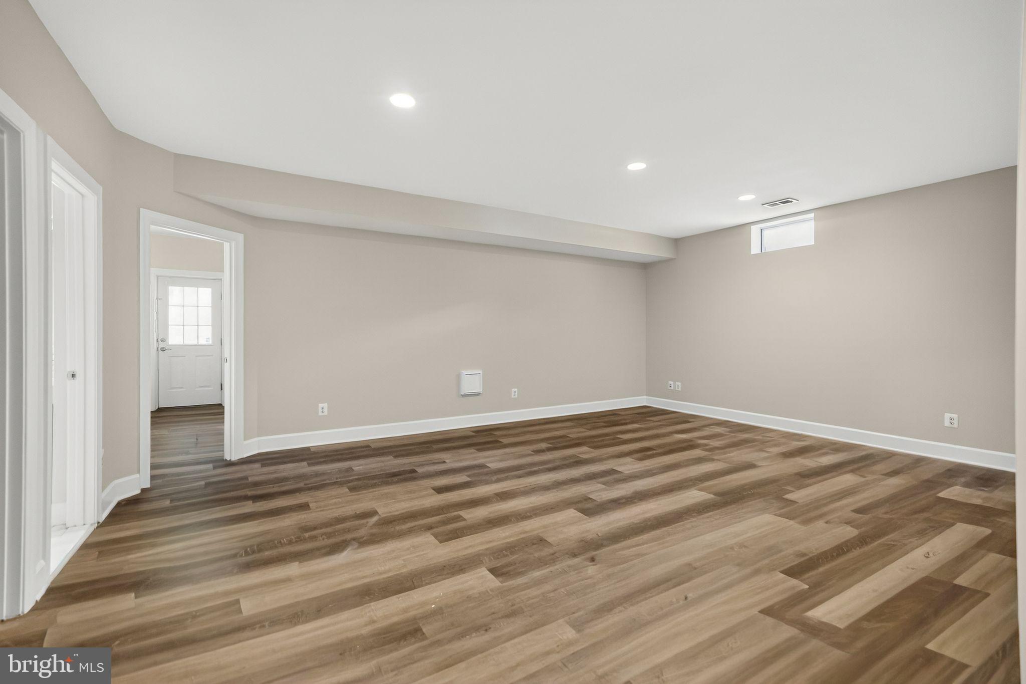 BRAMBLETON - Residential