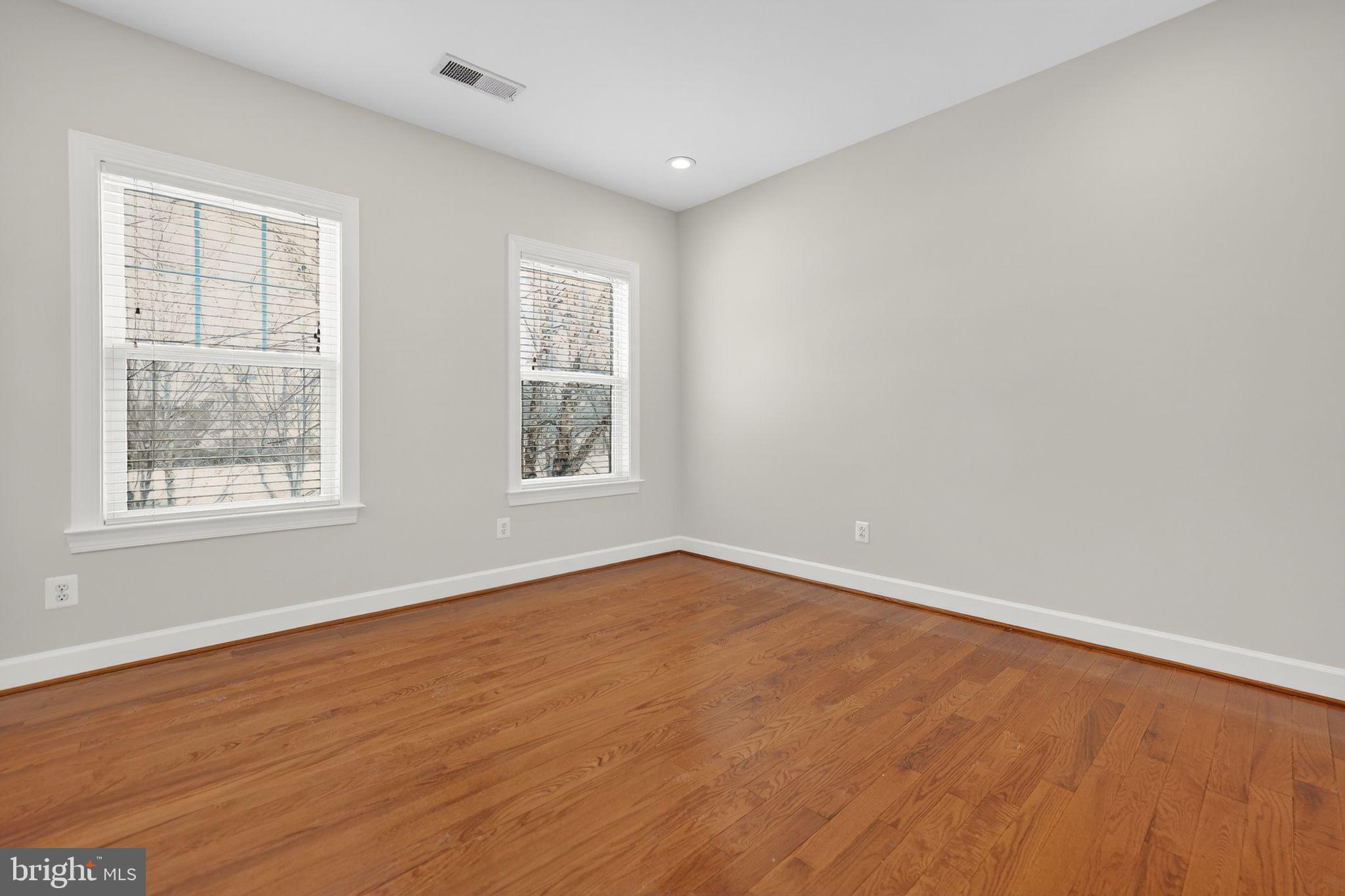 BRAMBLETON - Residential