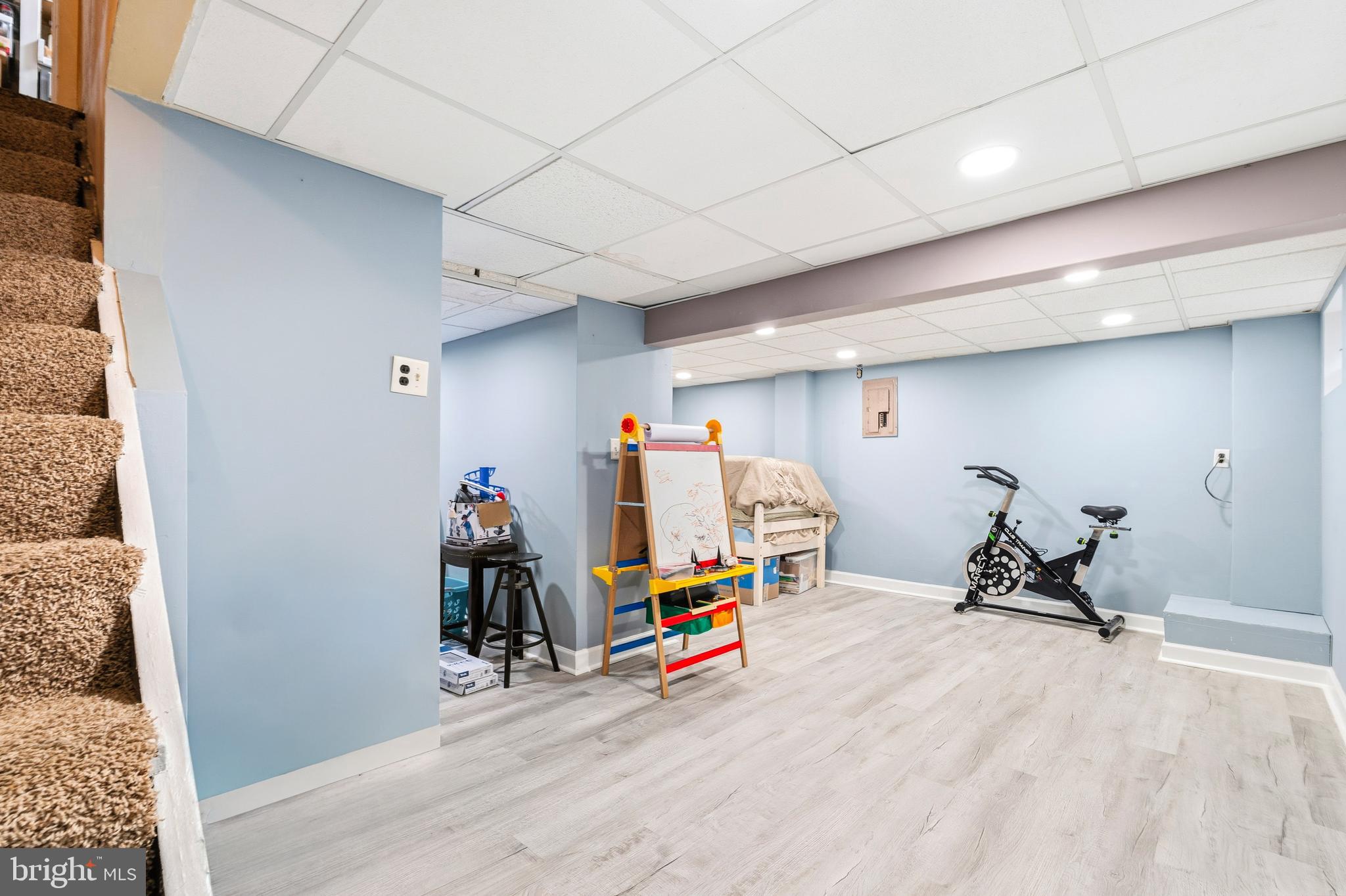 WOODSIDE SQUARE - Residential