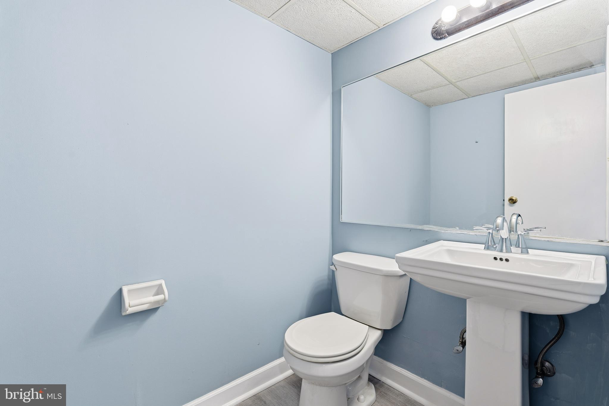 WOODSIDE SQUARE - Residential