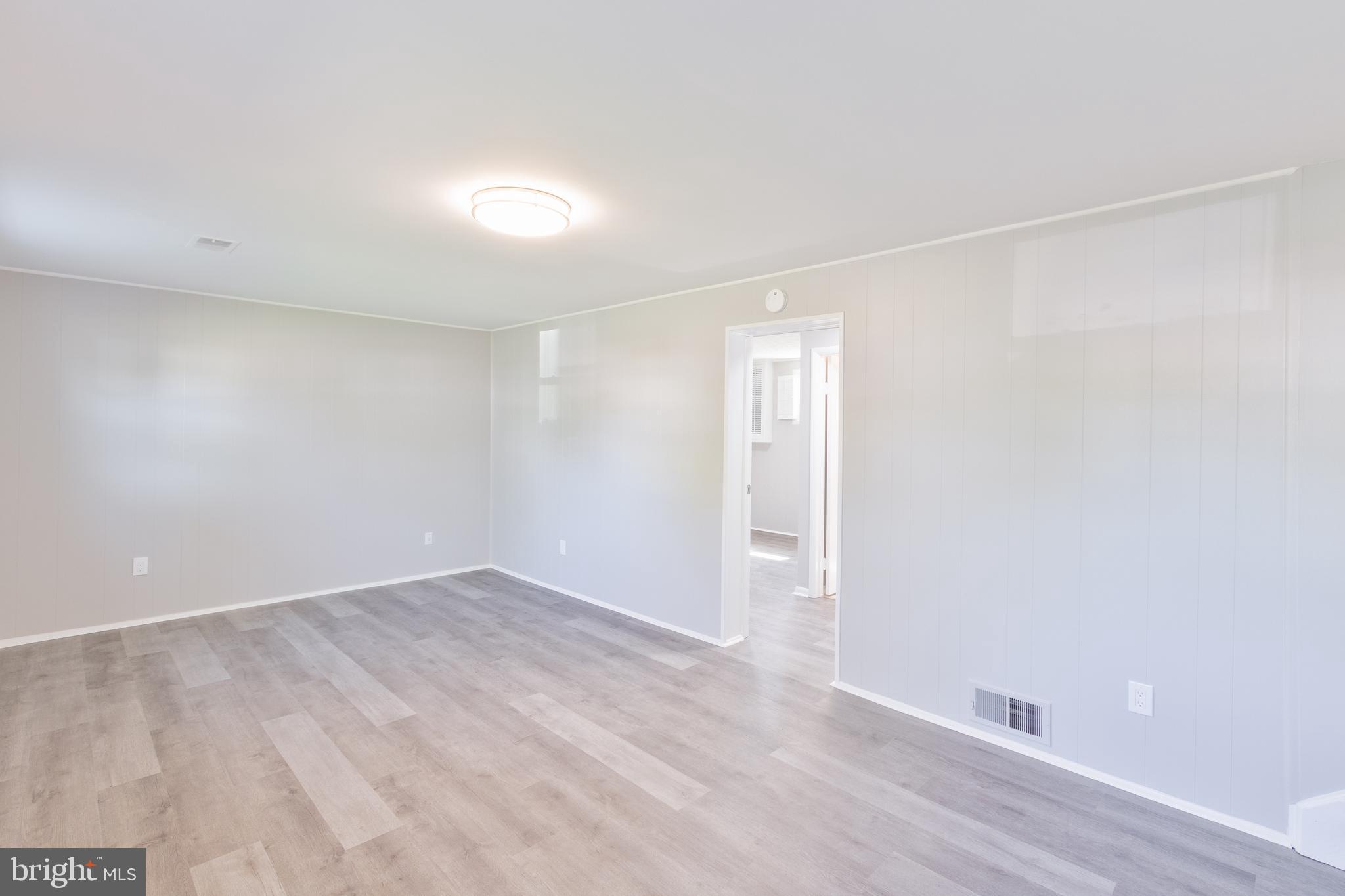 SUNNY RIDGE ESTATES - Residential Lease