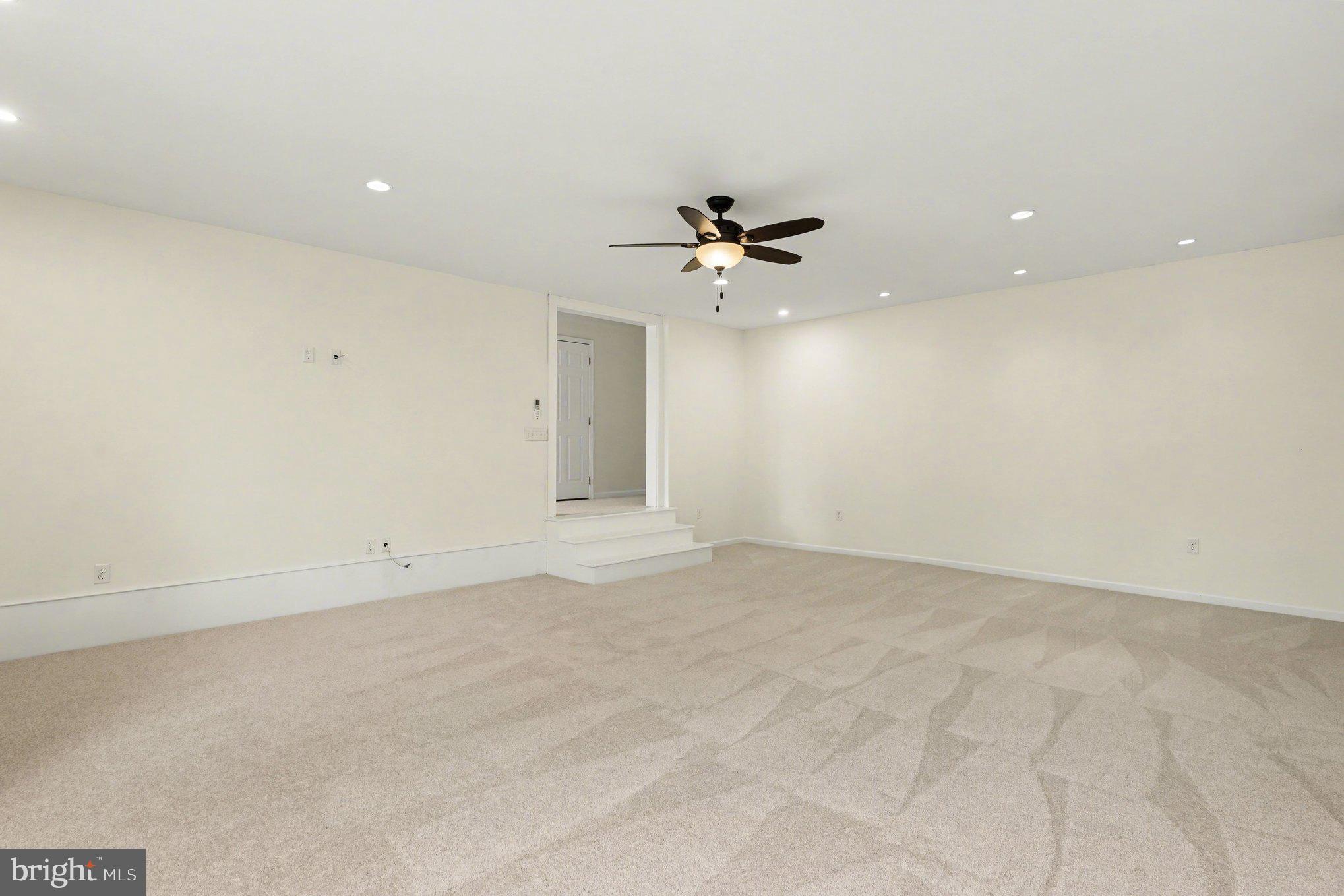 COUNTY LINE PARK - Residential