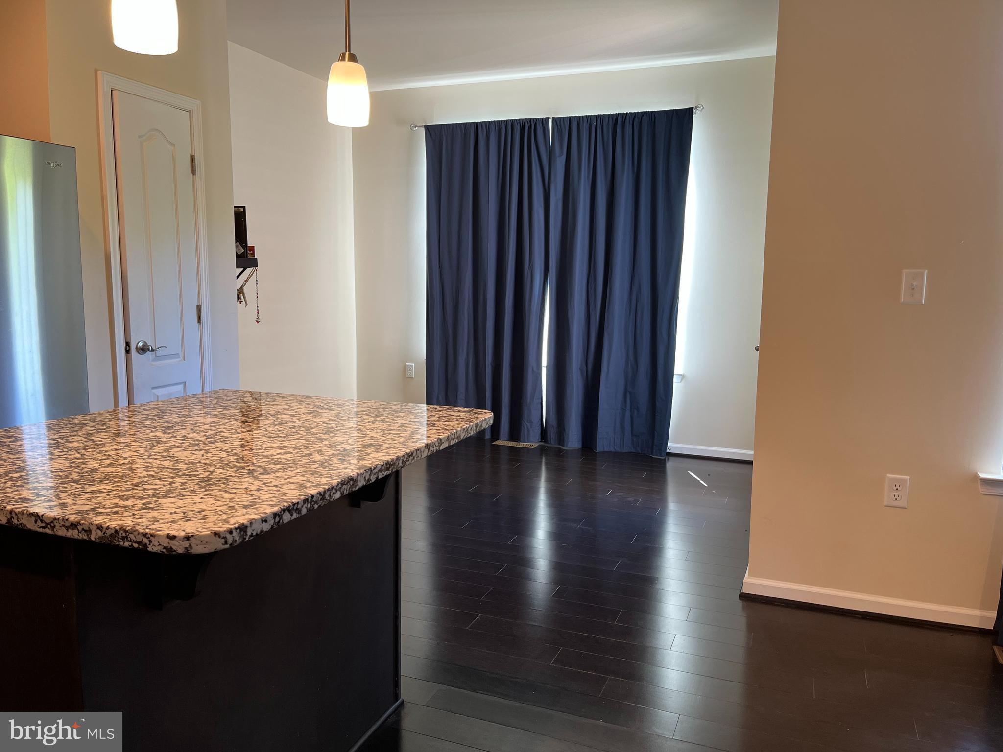 MARTINSBURG STATION - Residential Lease