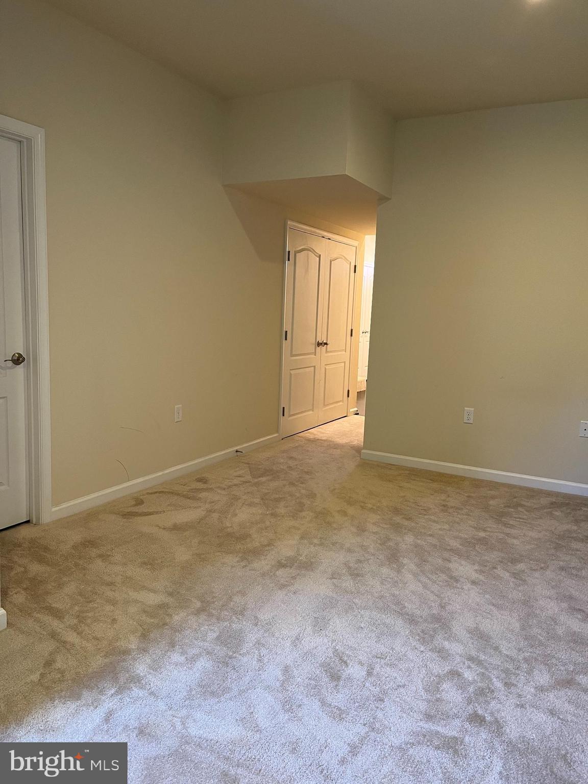 MARTINSBURG STATION - Residential Lease