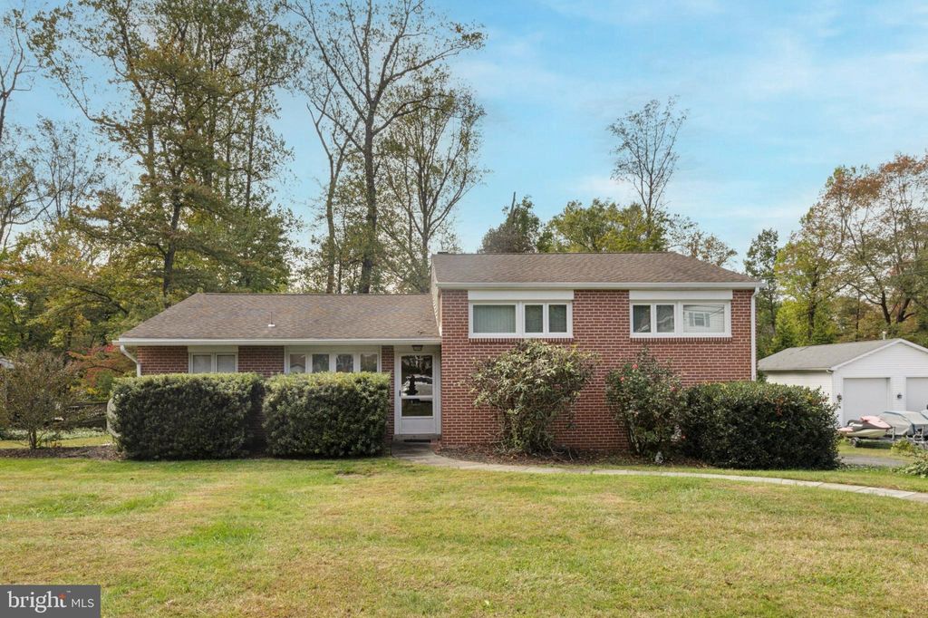 Photo of 34 Wyncroft Drive, MEDIA, PA 19063 (MLS # PADE2101674)