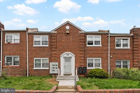 MLS: DCDC2262374