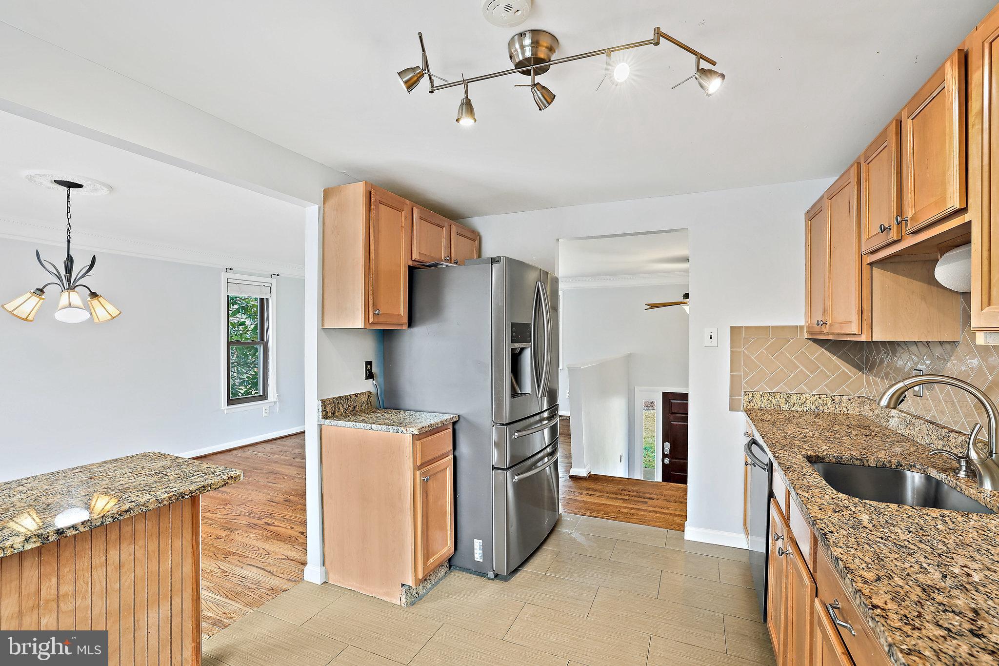 HUNTERS CREEK - Residential