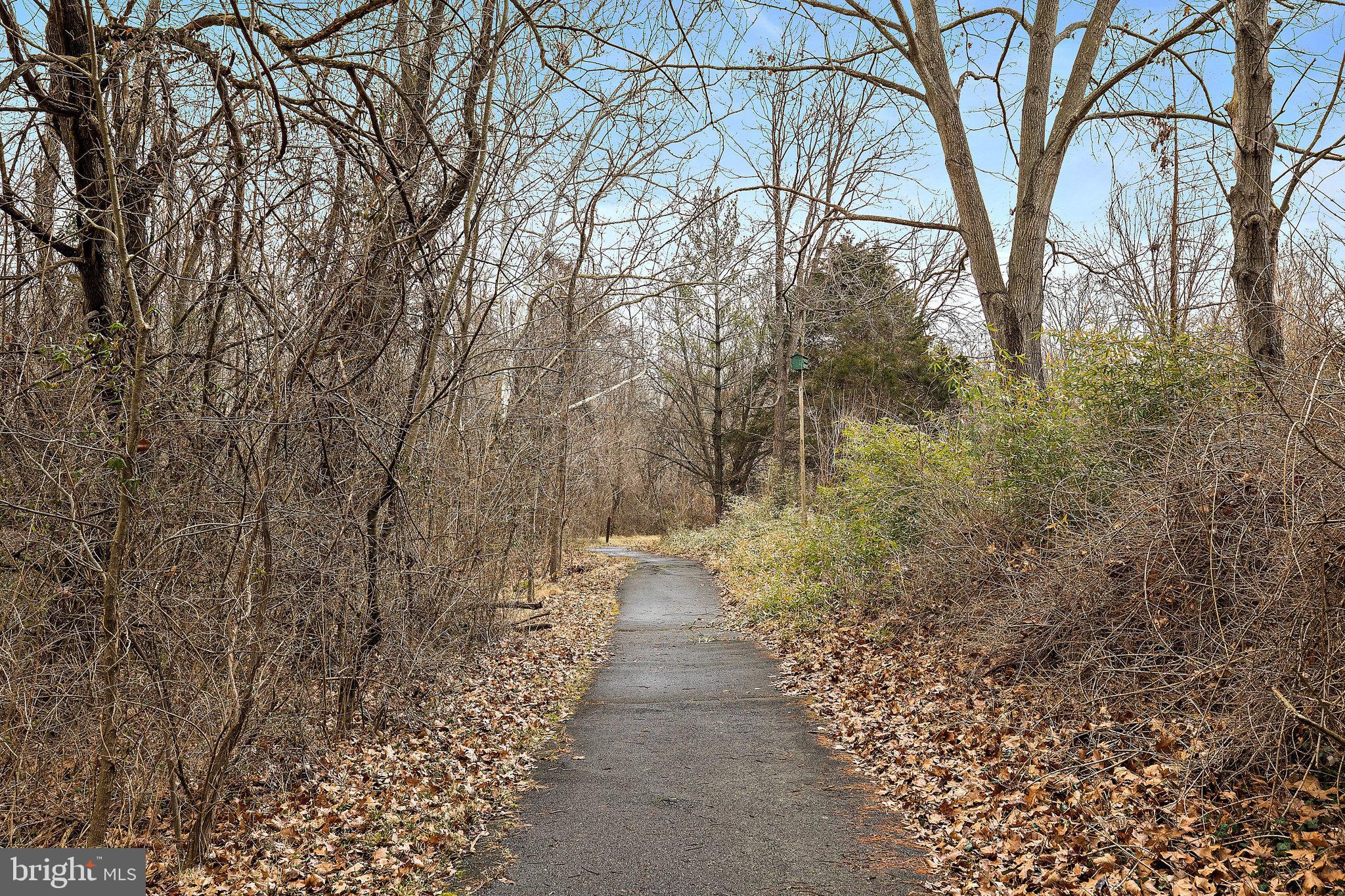 HUNTERS CREEK - Residential