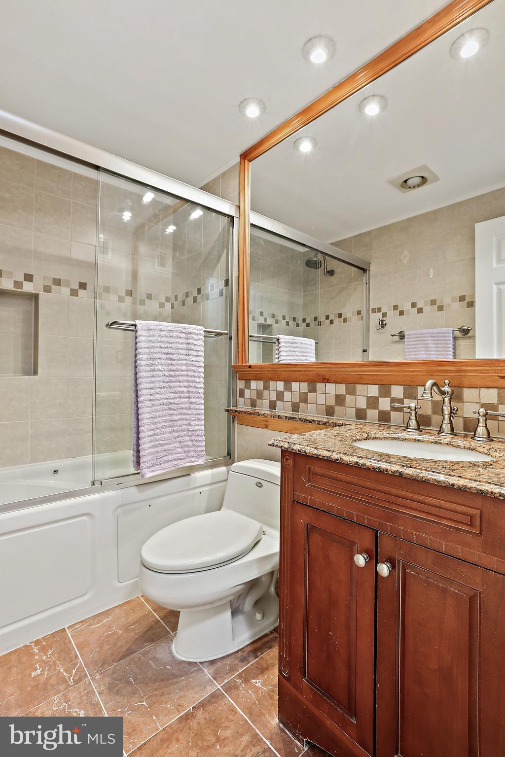 HUNTERS CREEK - Residential