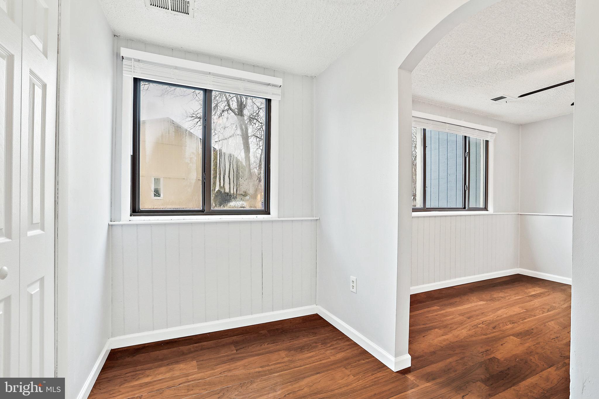 HUNTERS CREEK - Residential