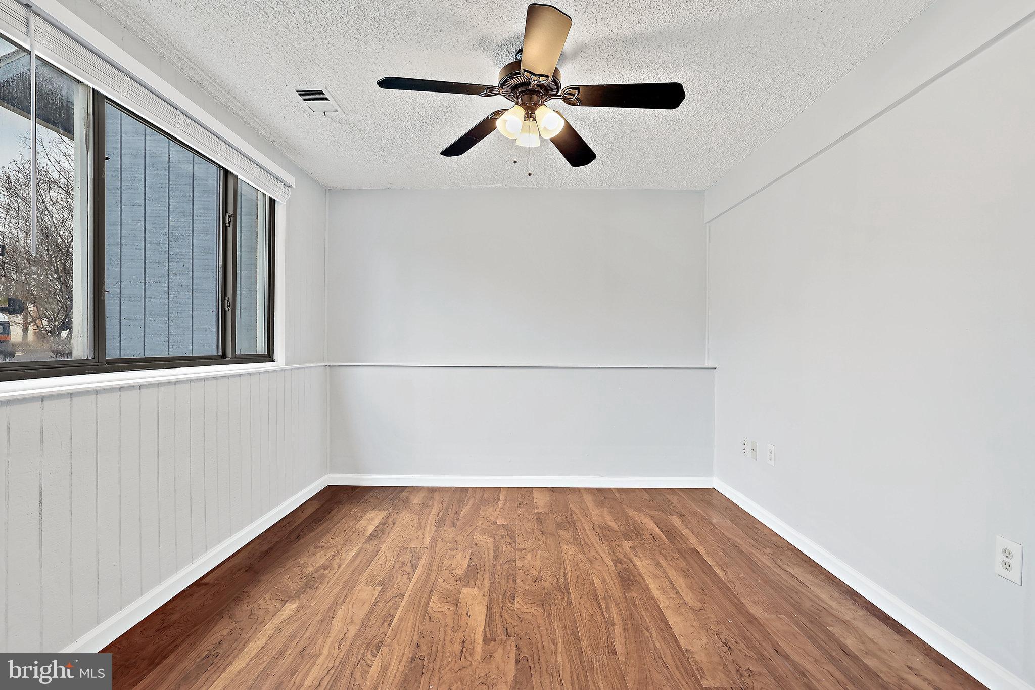 HUNTERS CREEK - Residential