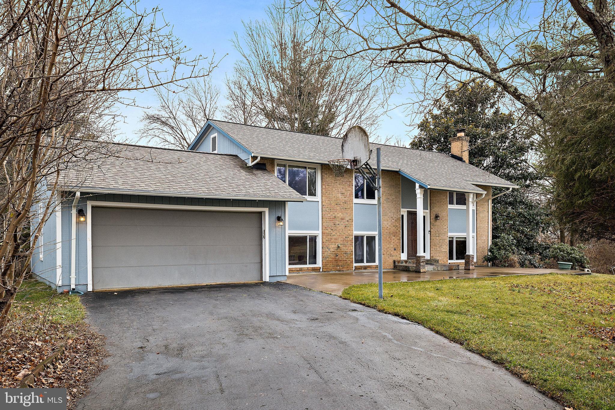 HUNTERS CREEK - Residential