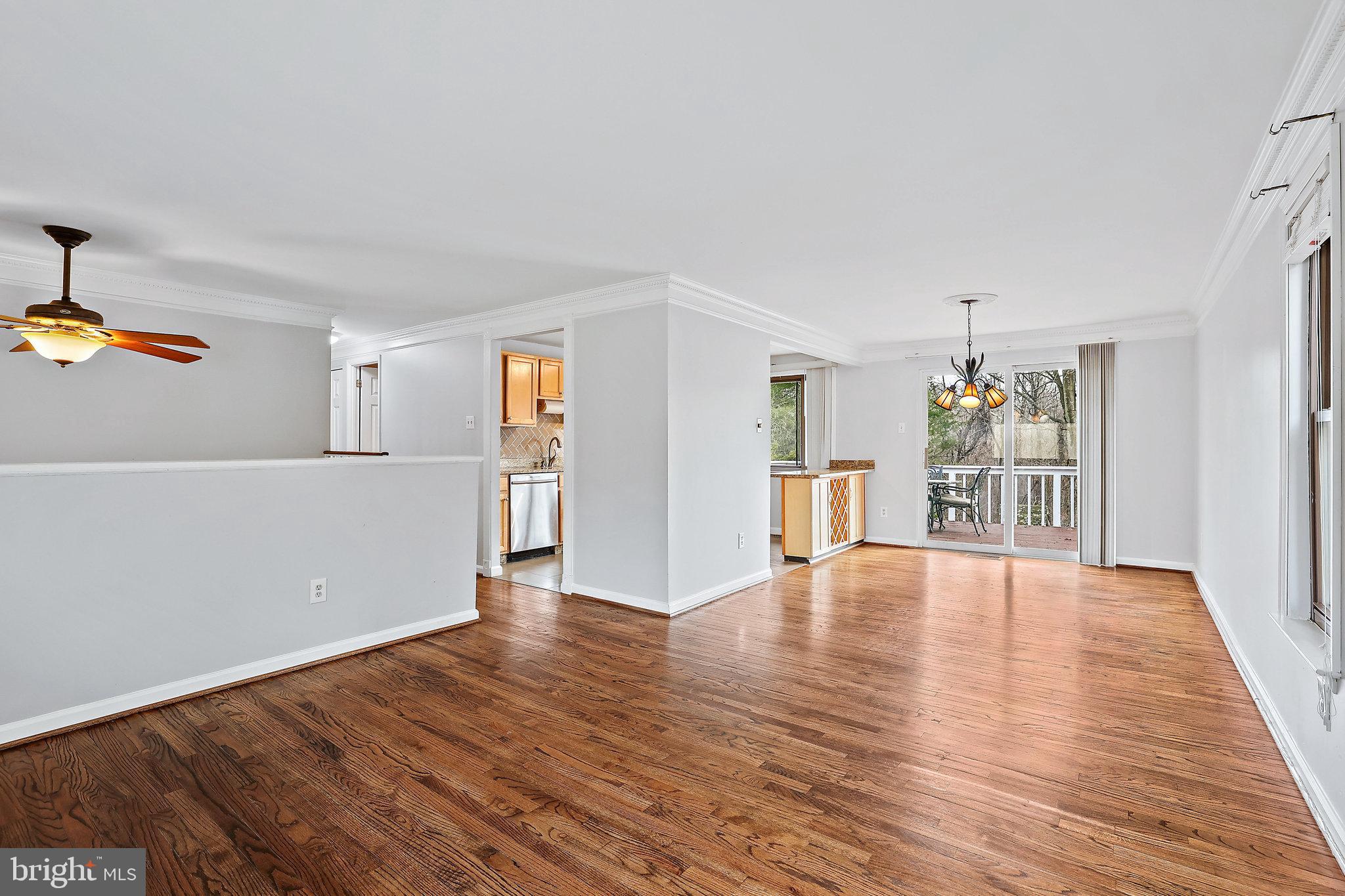 HUNTERS CREEK - Residential