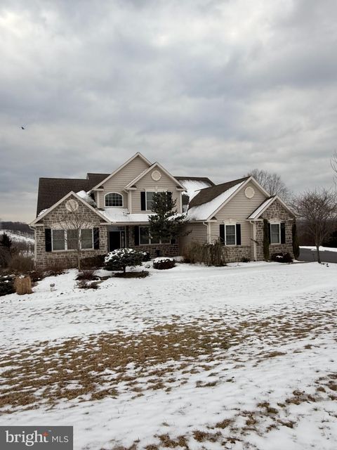 Photo of 128 Robby Drive, LEESPORT, PA 19533 (MLS # PABK2068606)