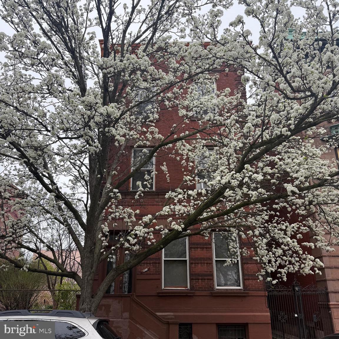 NORRIS SQUARE - Residential Income