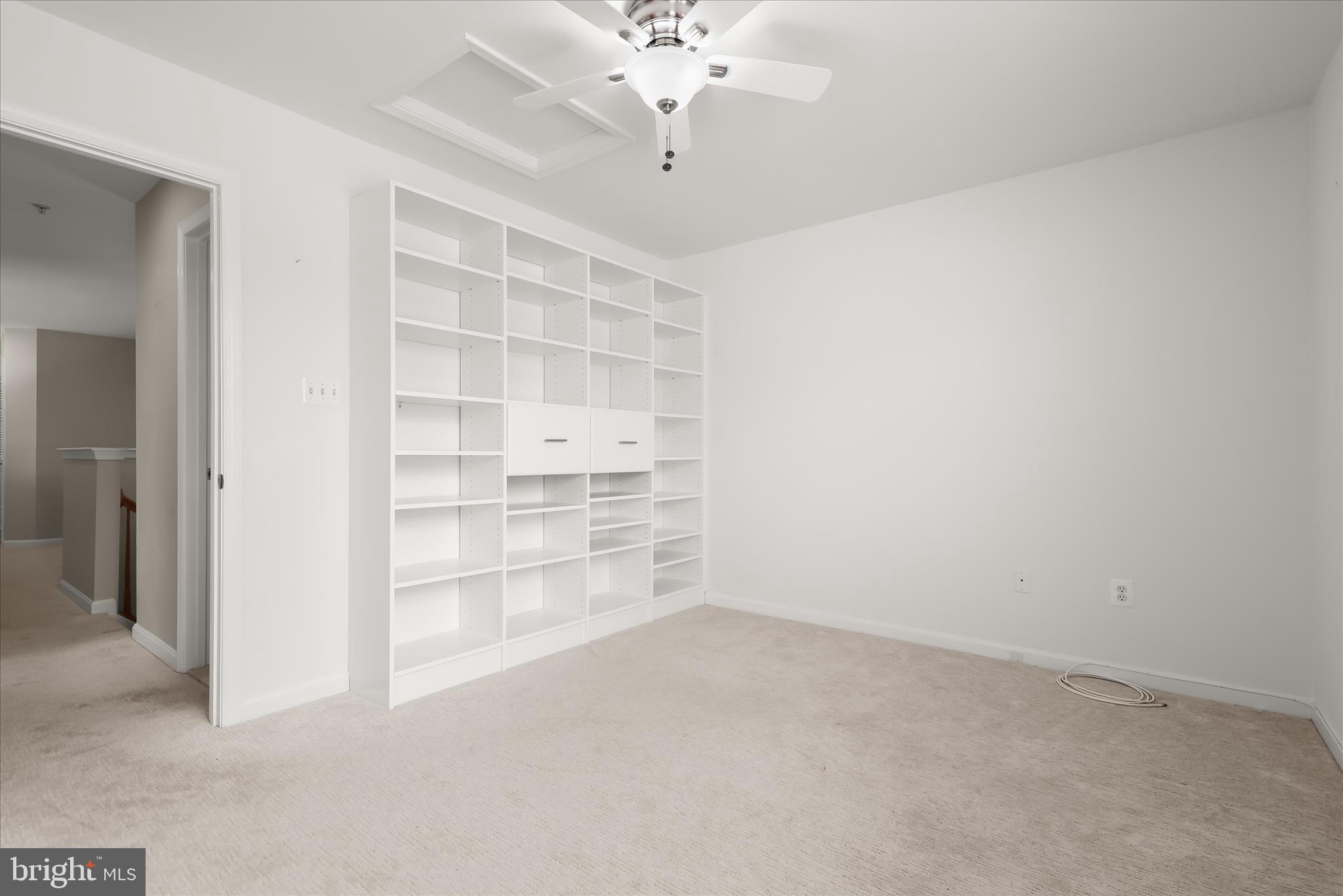 GREY ROCK VILLAS - Residential