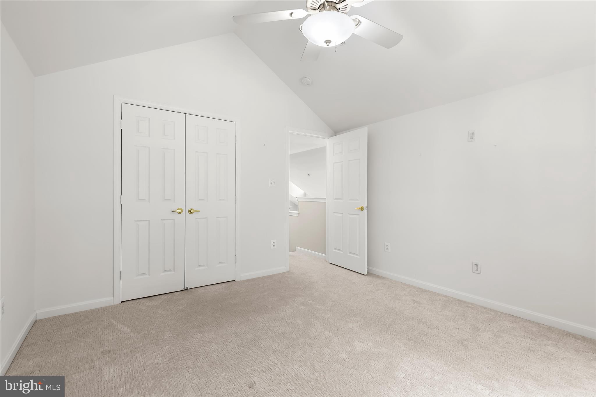 GREY ROCK VILLAS - Residential