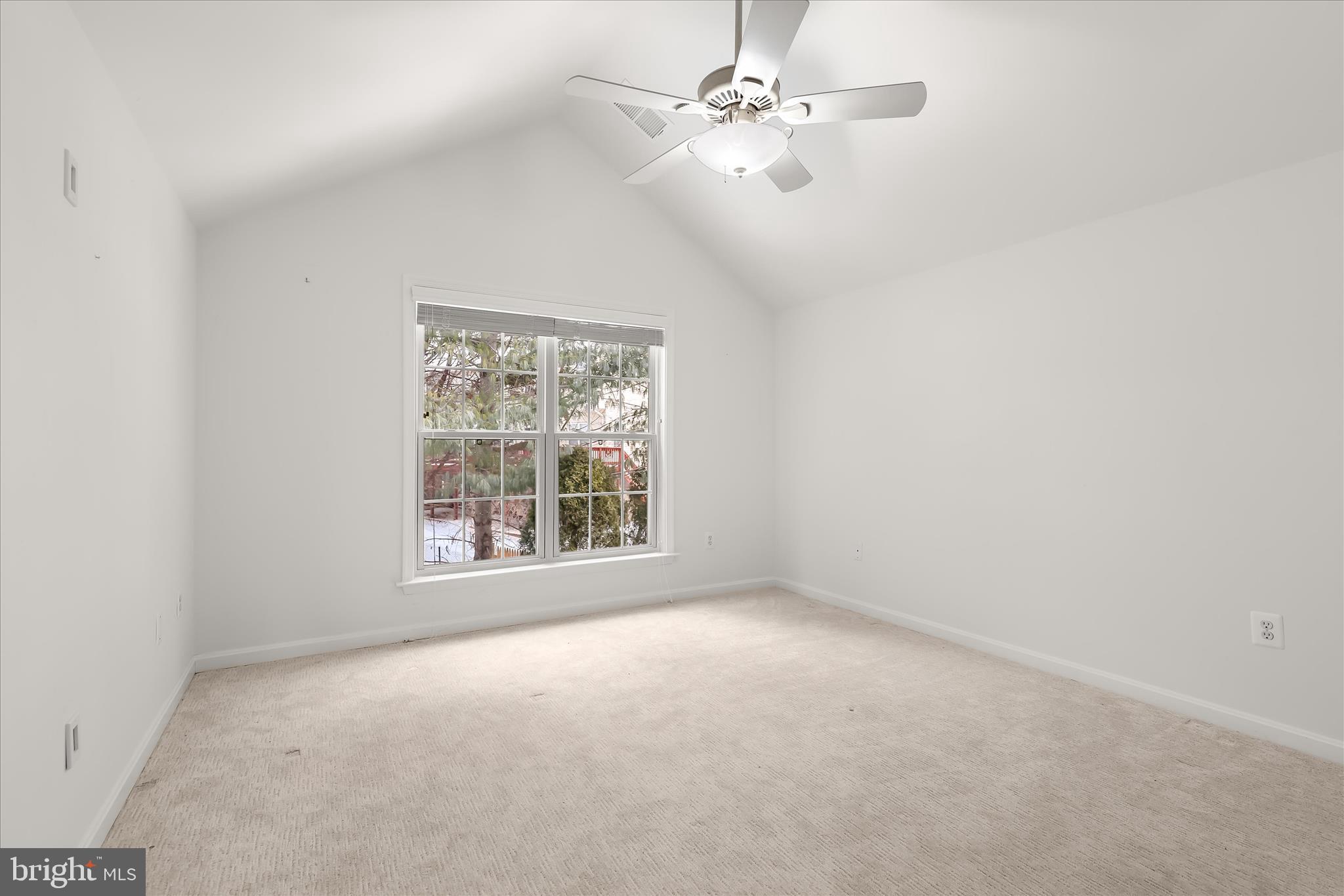 GREY ROCK VILLAS - Residential