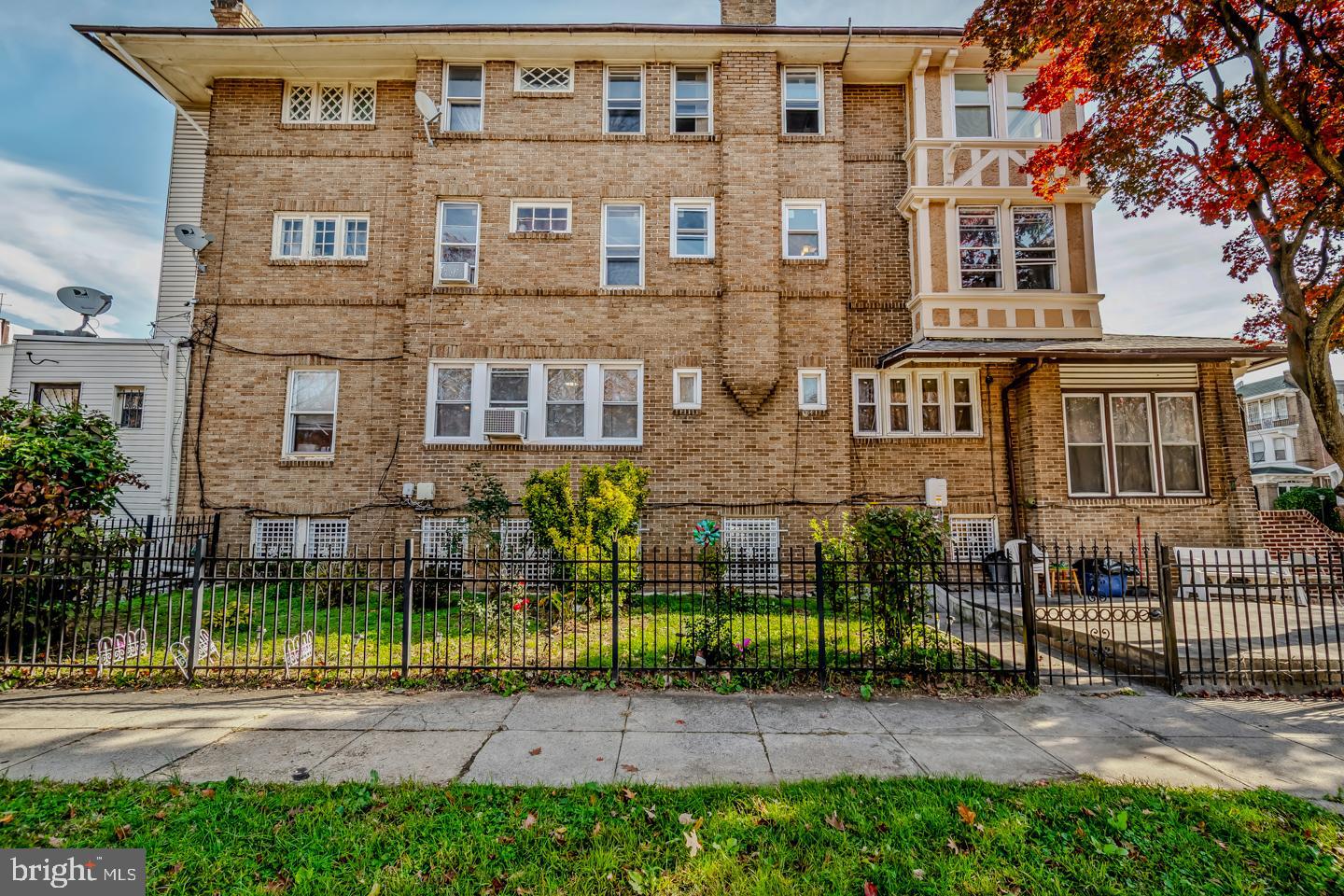 COBBS CREEK - Residential