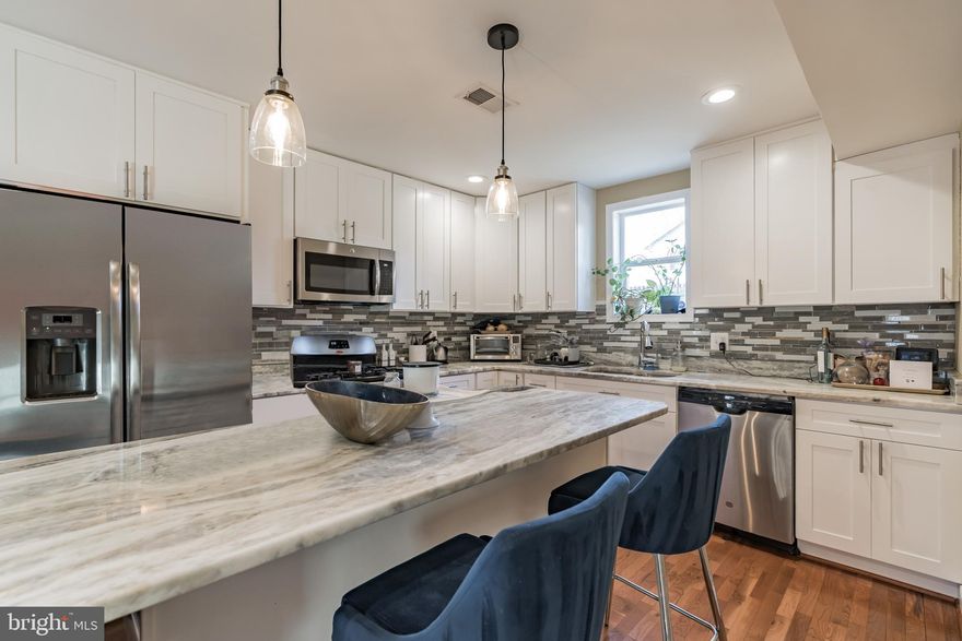 Offer Deadline: Sunday, Feb 6th 2022, at 6:00 pm 

Newly Renovated! This won't last! Priced to sell Fast!
Welcome to this GEM! BEAUTIFUL Interior. This home has honey oak hardwood floors, recessed lighting, and  high ceilings. The kitchen is a such a delight: open, sleek, and welcoming.  Stainless Steel appliances for your delicate use. Washer and Dryer convey! The master bedroom has its own master bathroom and closet for your pampering. This home is perfect for the person looking for fine living.