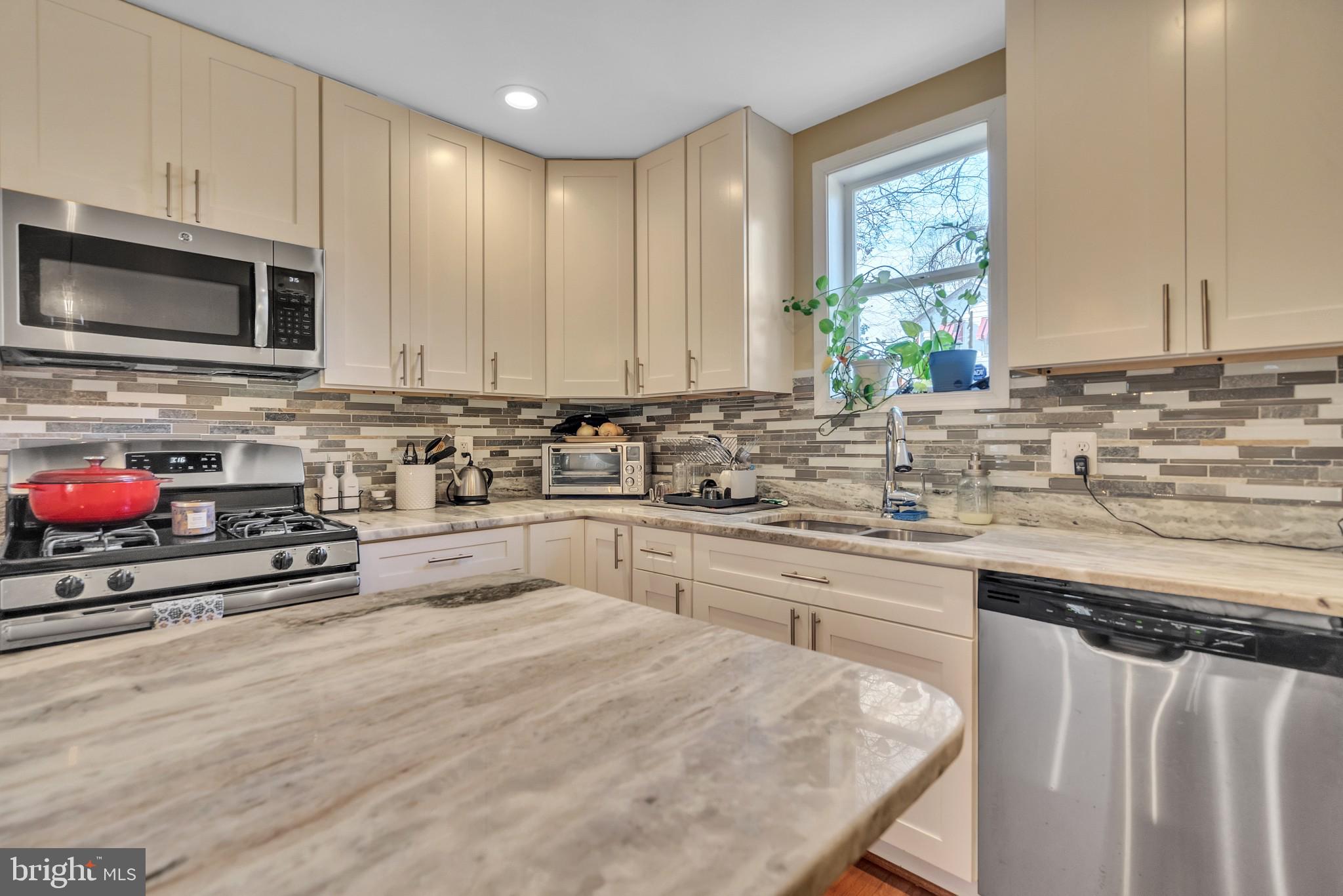 TOLSON HEIGHTS - Residential