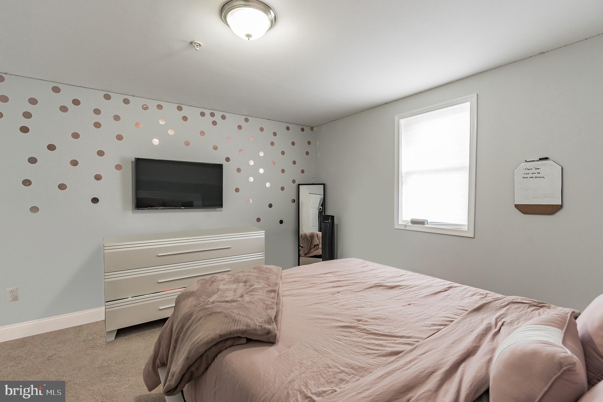 TOLSON HEIGHTS - Residential