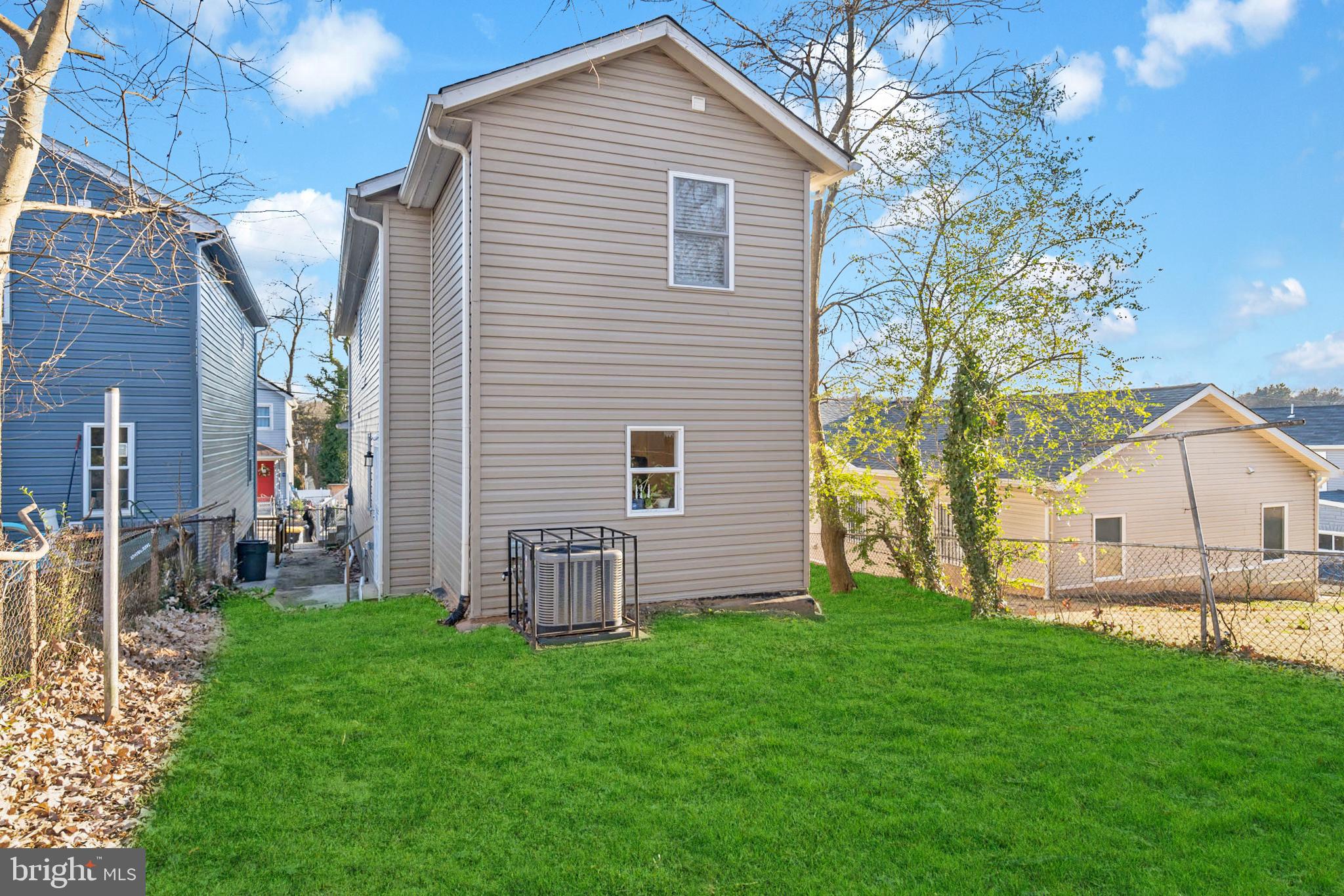 TOLSON HEIGHTS - Residential