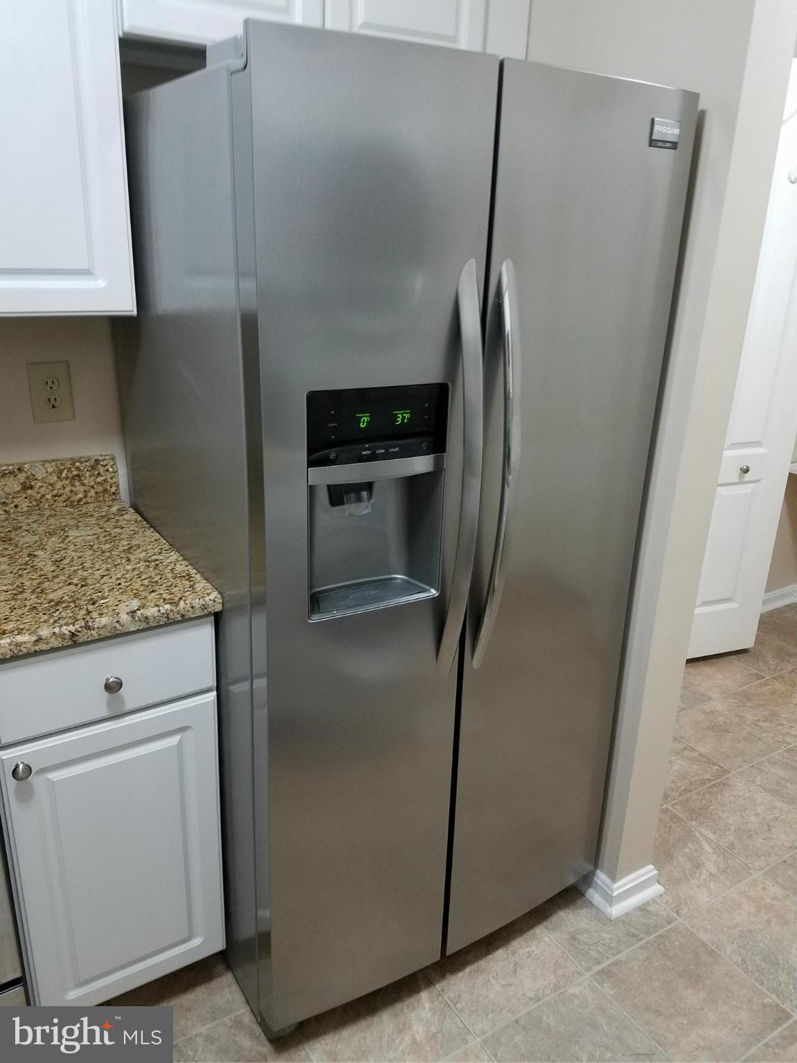 VILLAGE OF MONTGOMERY RUN - Residential