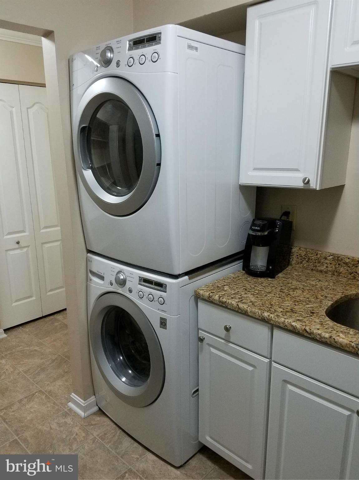 VILLAGE OF MONTGOMERY RUN - Residential