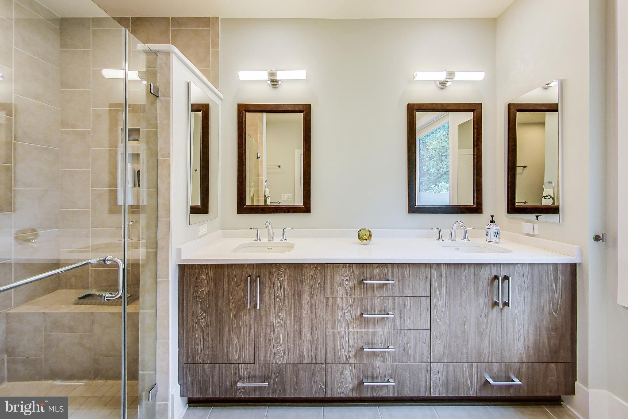 GROSVENOR HEIGHTS - Residential