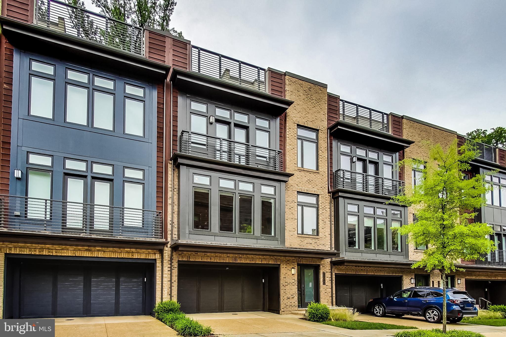 GROSVENOR HEIGHTS - Residential