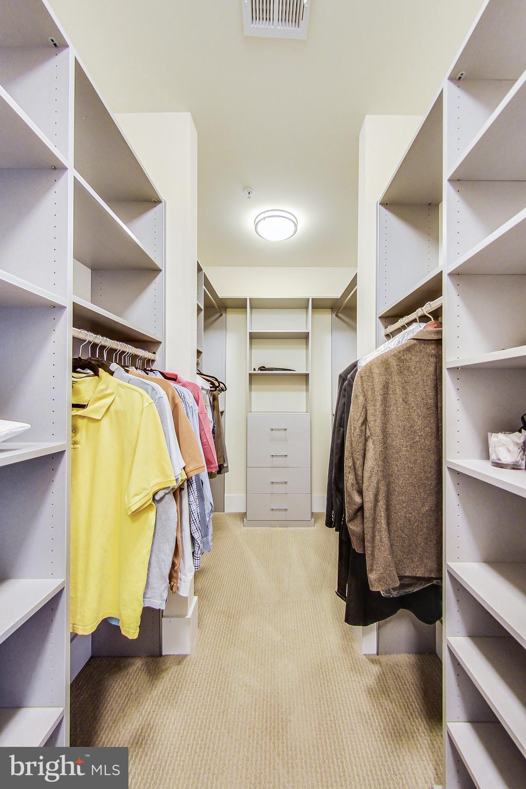 GROSVENOR HEIGHTS - Residential