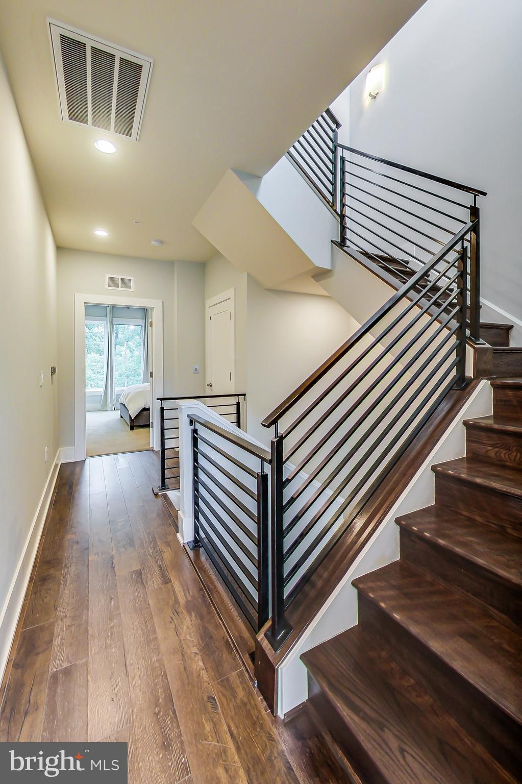 GROSVENOR HEIGHTS - Residential