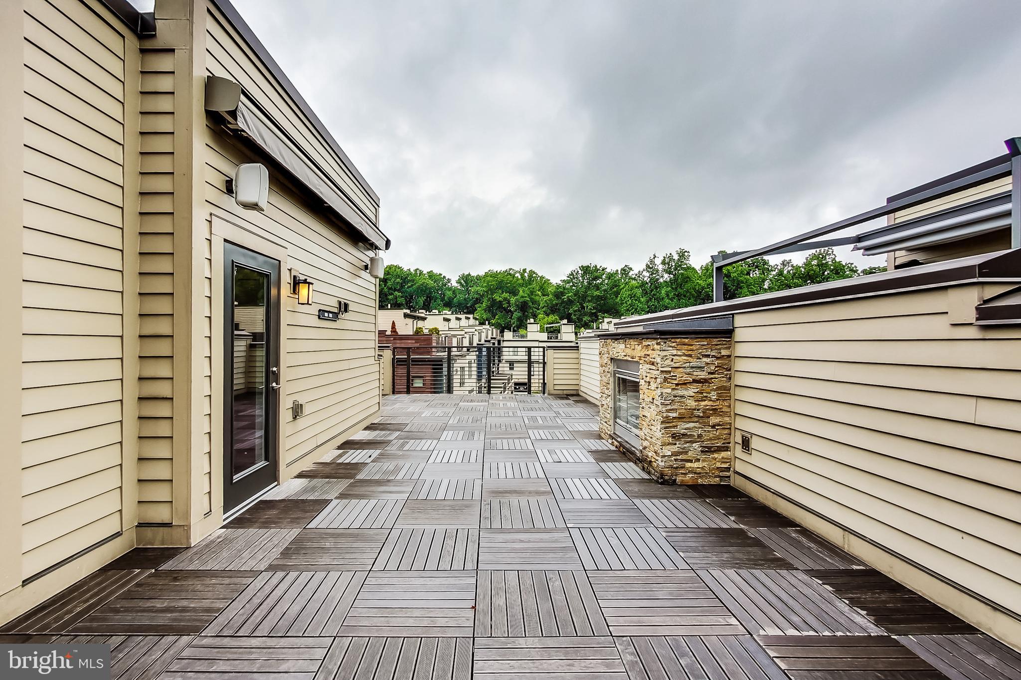 GROSVENOR HEIGHTS - Residential