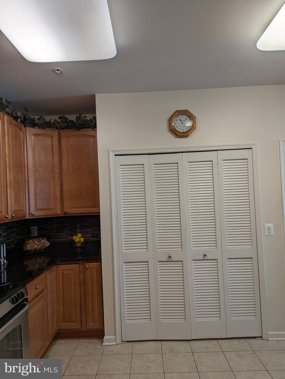 HEARTHSTONE AT VILLAGE CREST CONDOMINIUMS - Residential