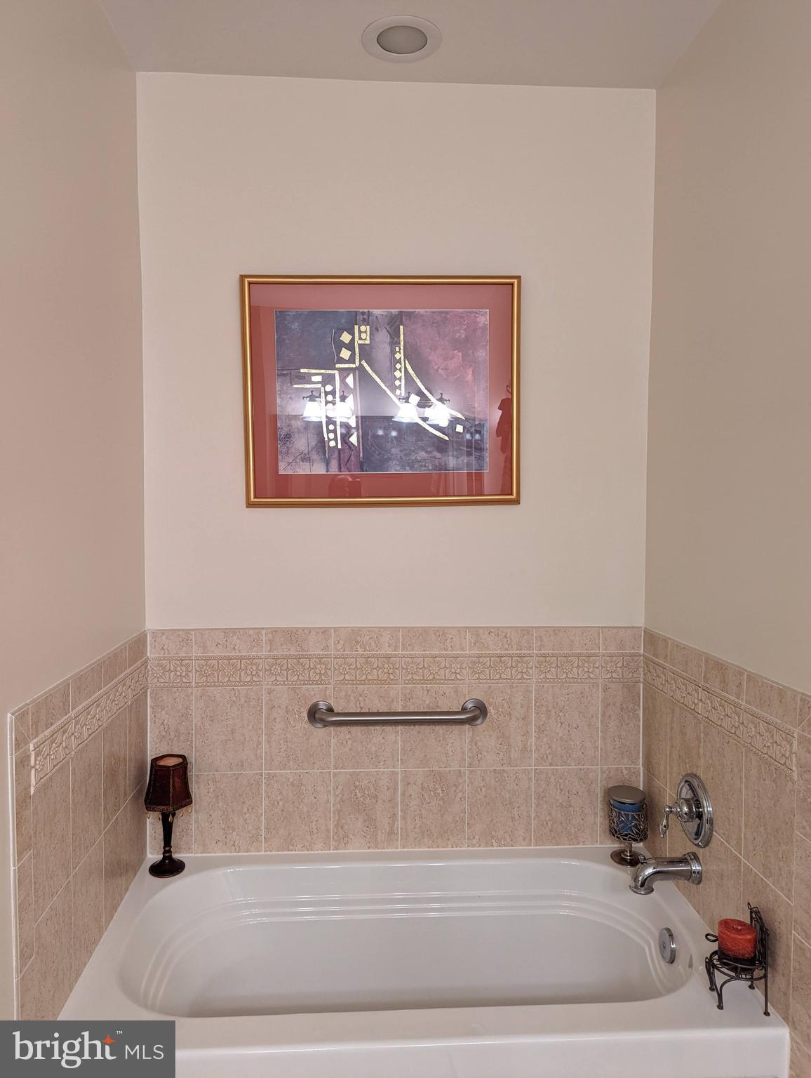 HEARTHSTONE AT VILLAGE CREST CONDOMINIUMS - Residential