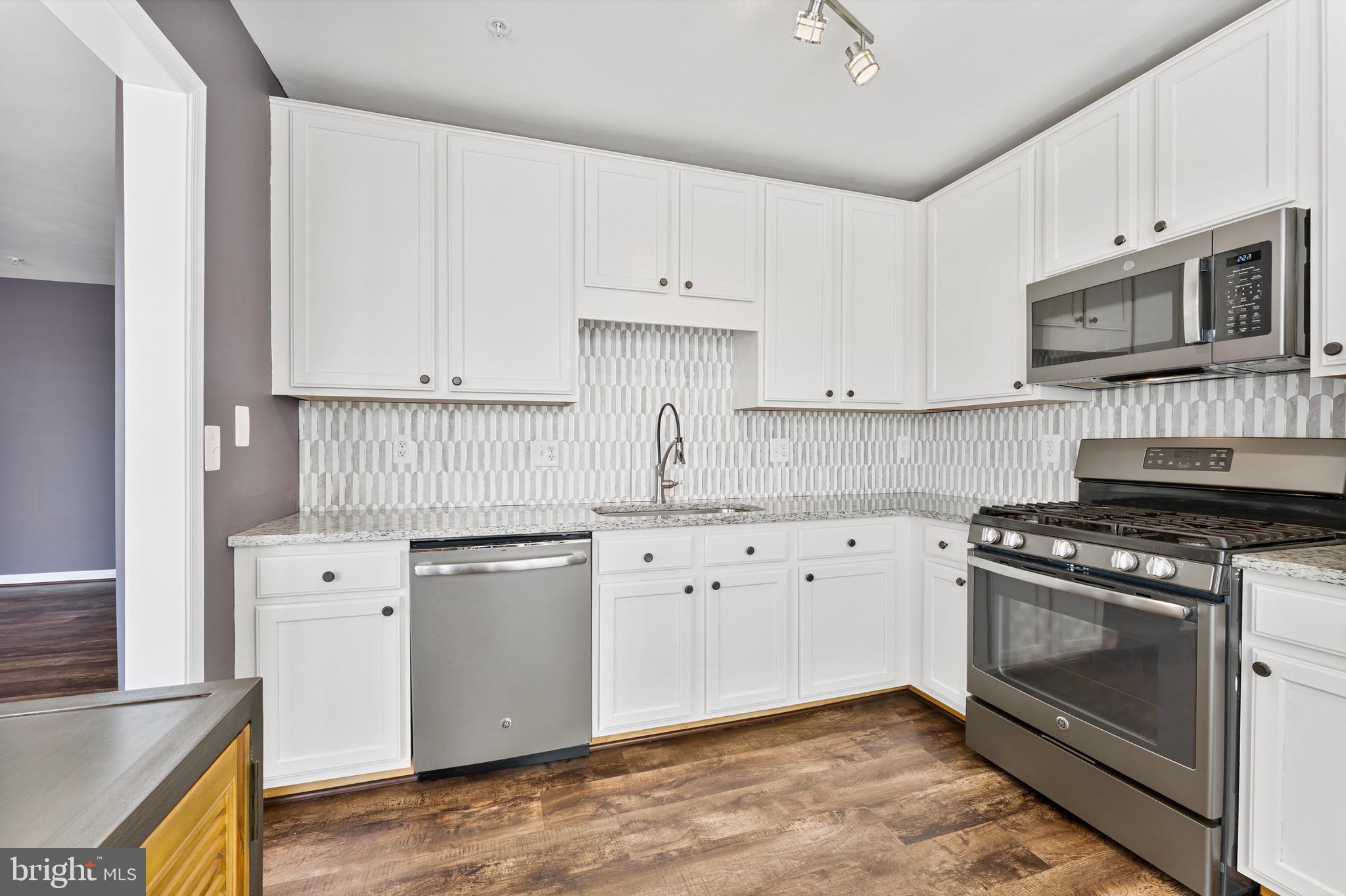 FAIR LAKES CONDO - Residential Lease