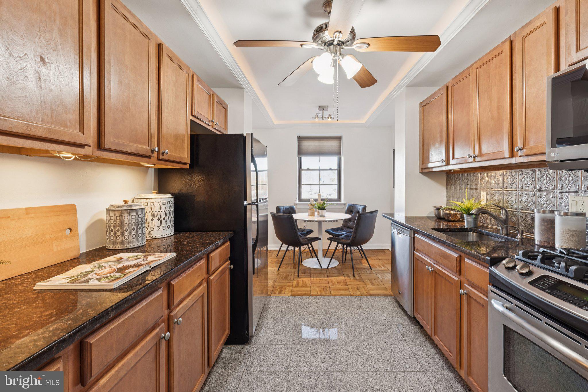 WYNNEWOOD PLAZA - Residential