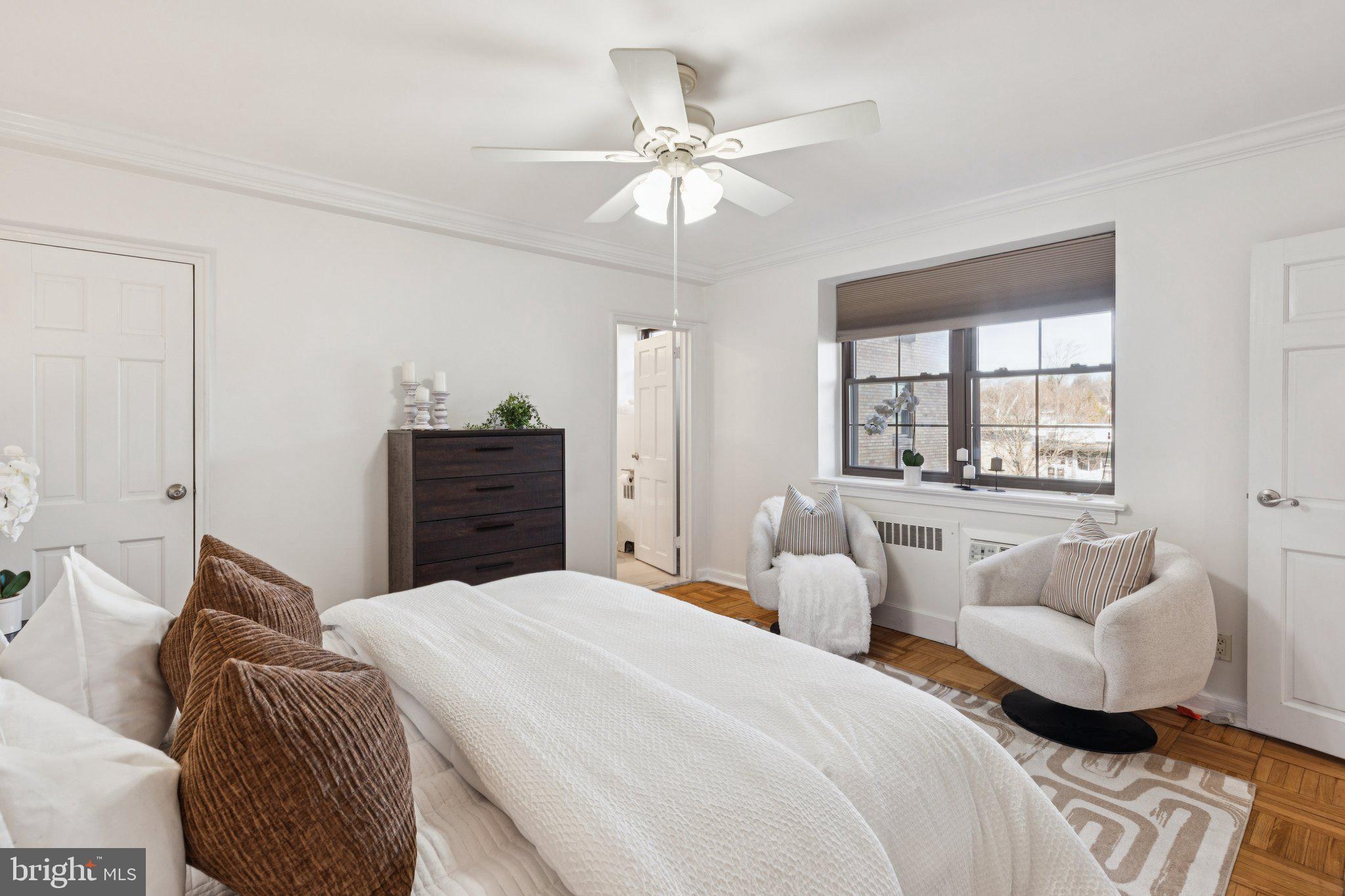 WYNNEWOOD PLAZA - Residential