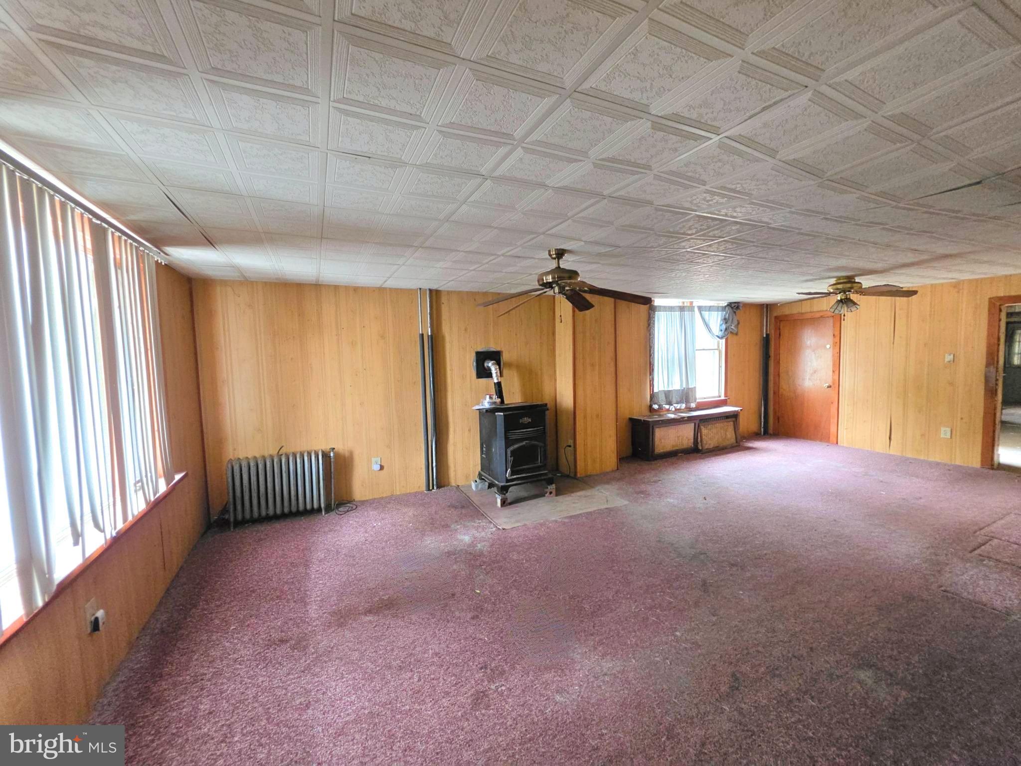 2 E COLLIERY AVENUE