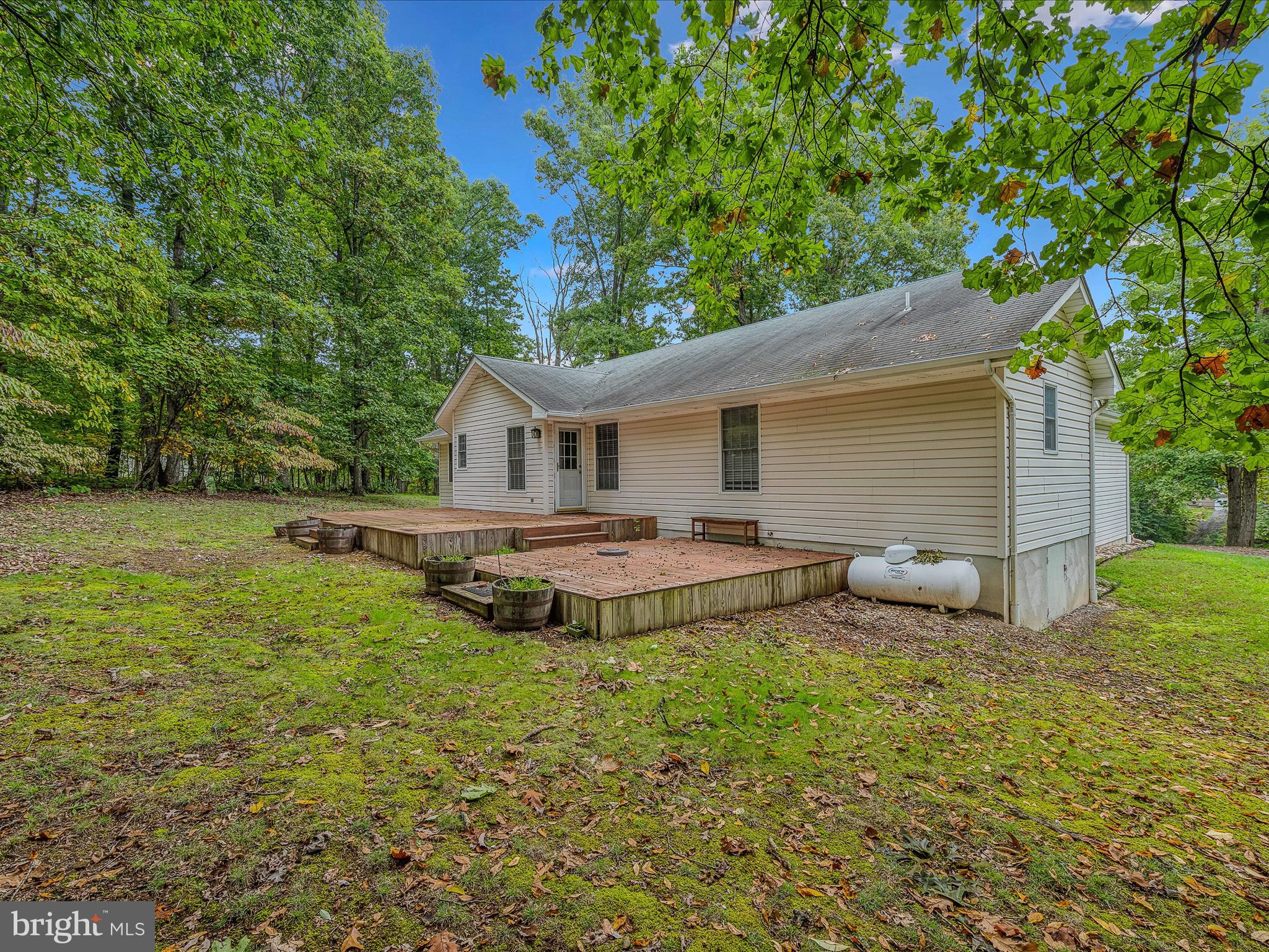 FOXCREST MANOR - Residential