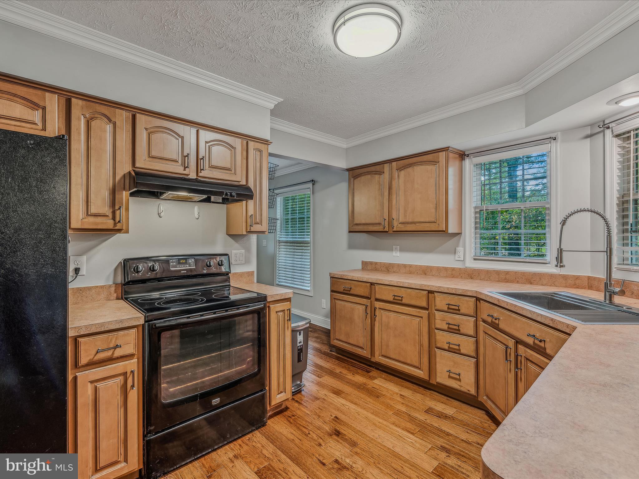 FOXCREST MANOR - Residential