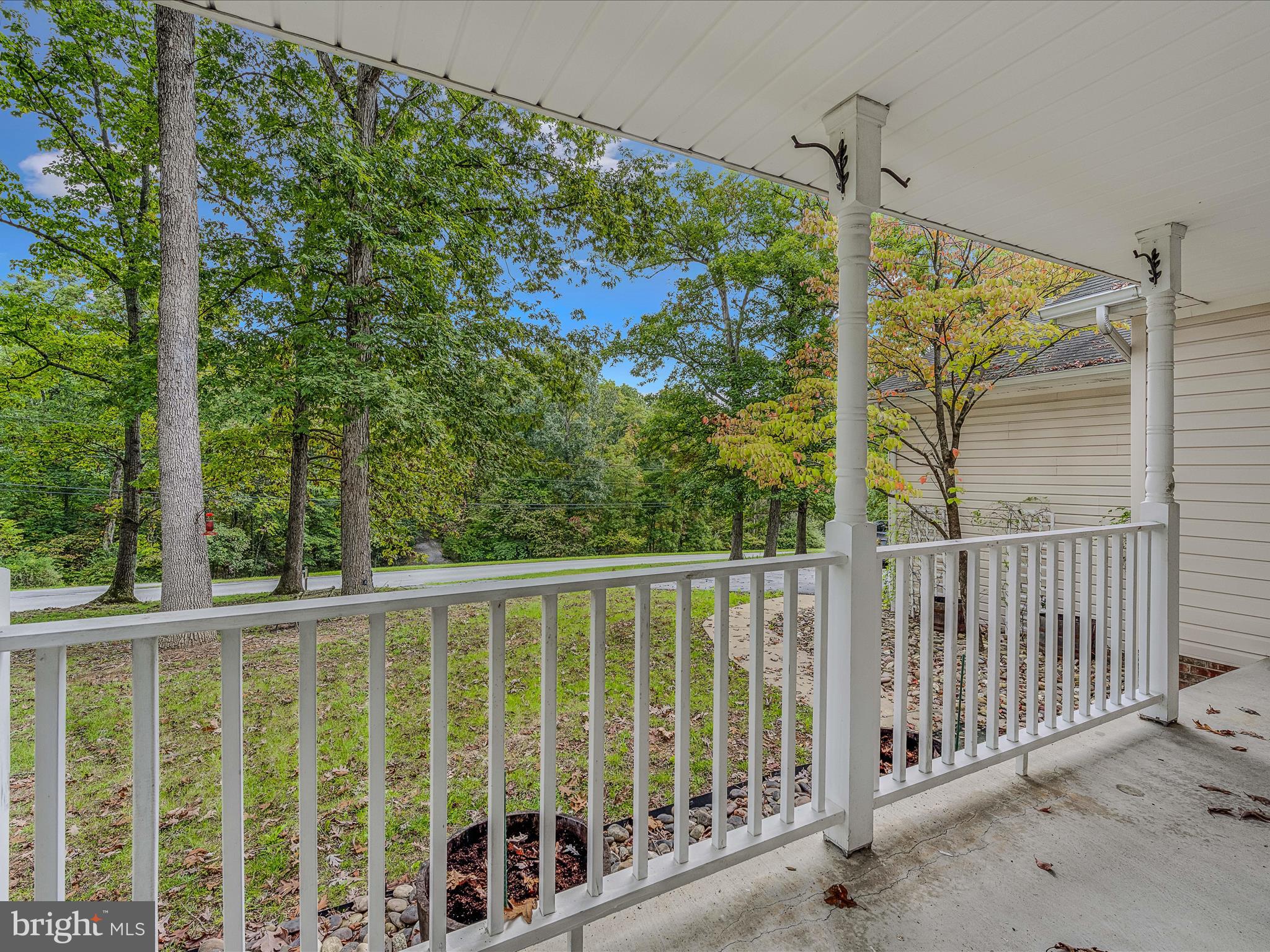 FOXCREST MANOR - Residential