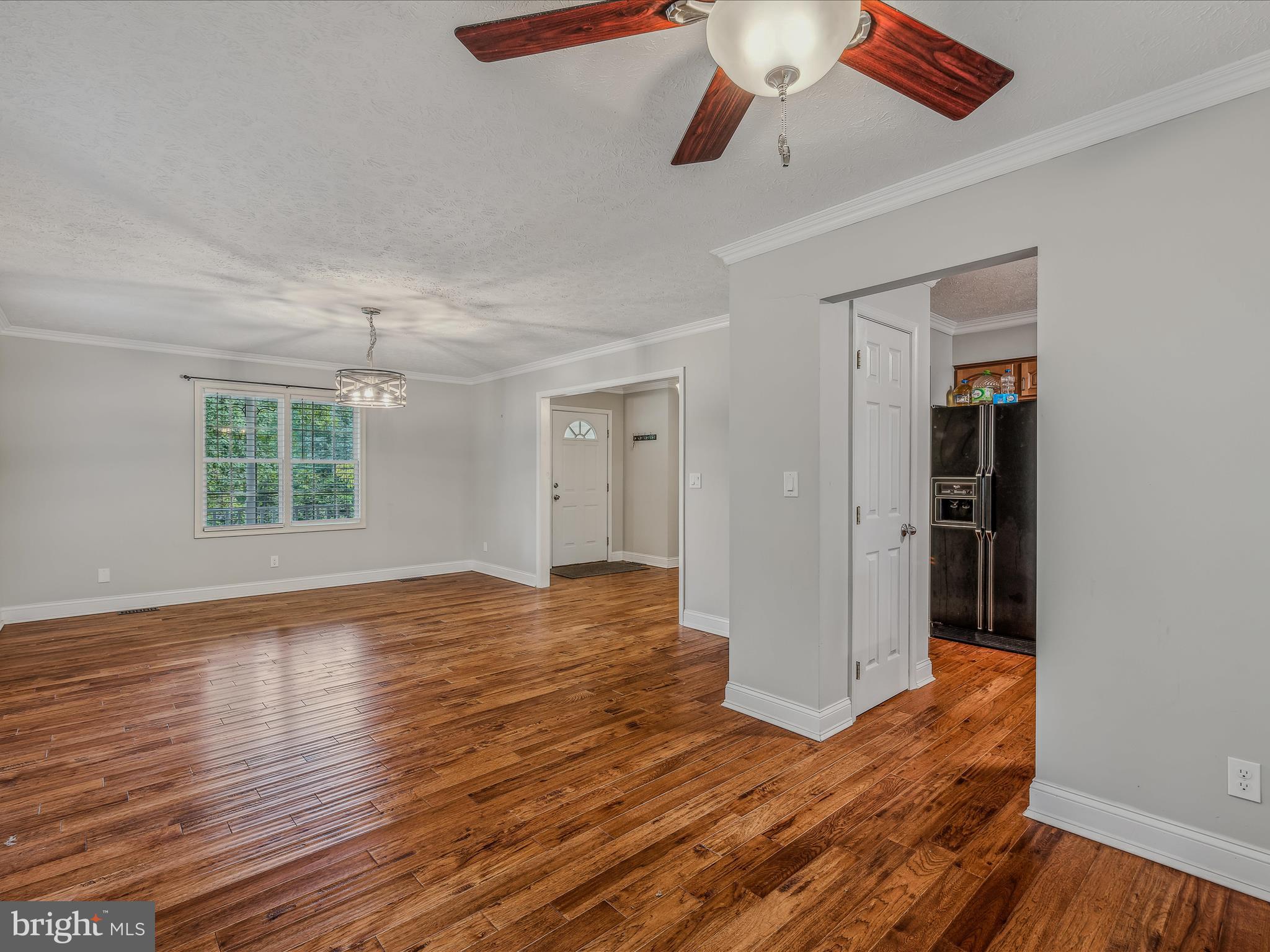 FOXCREST MANOR - Residential