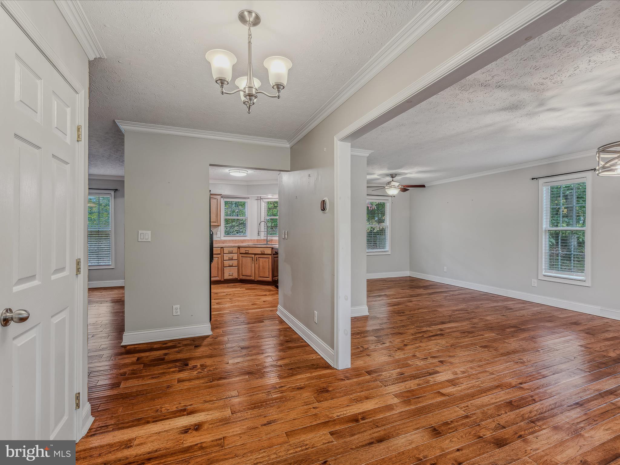 FOXCREST MANOR - Residential