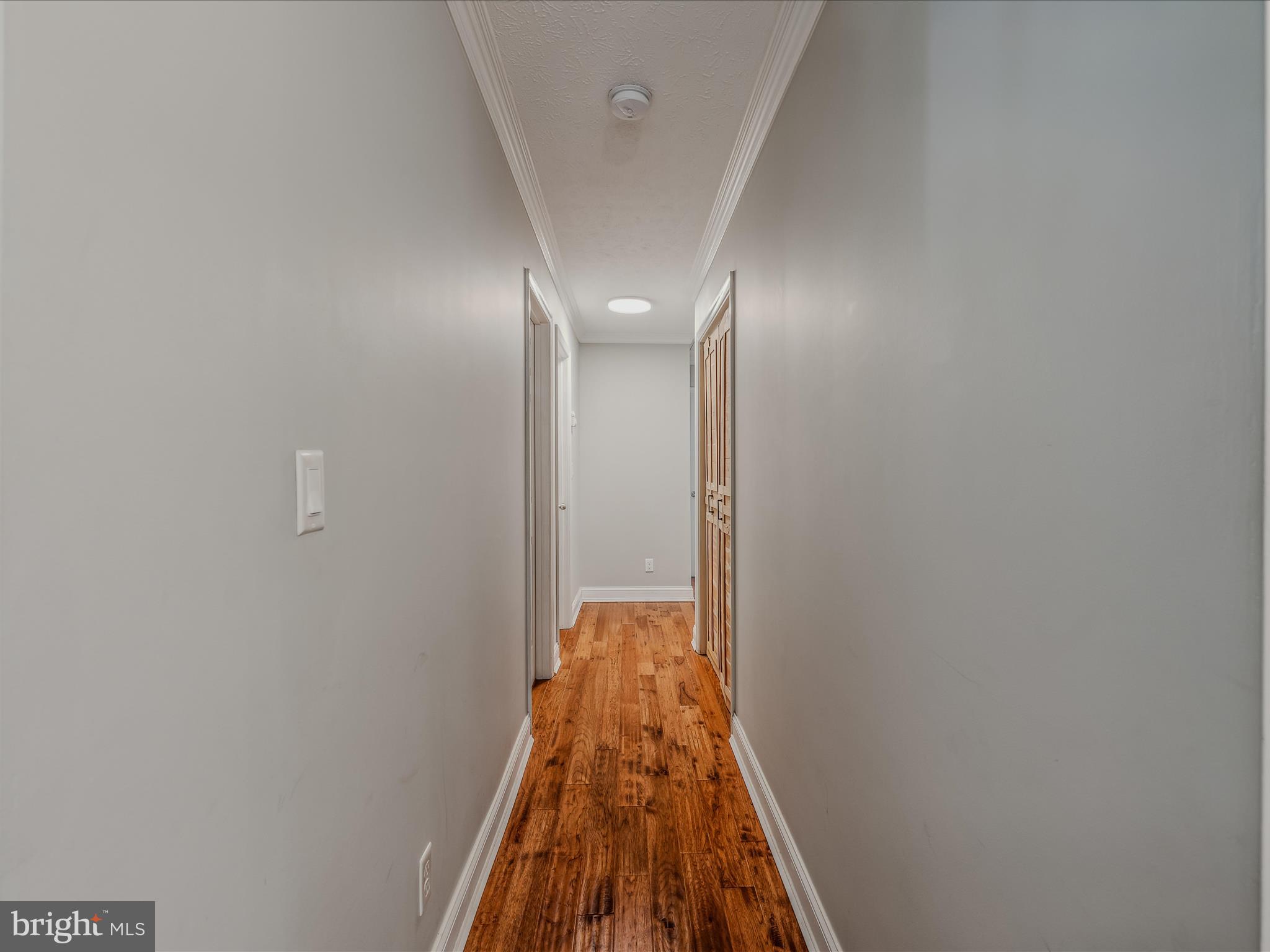 FOXCREST MANOR - Residential